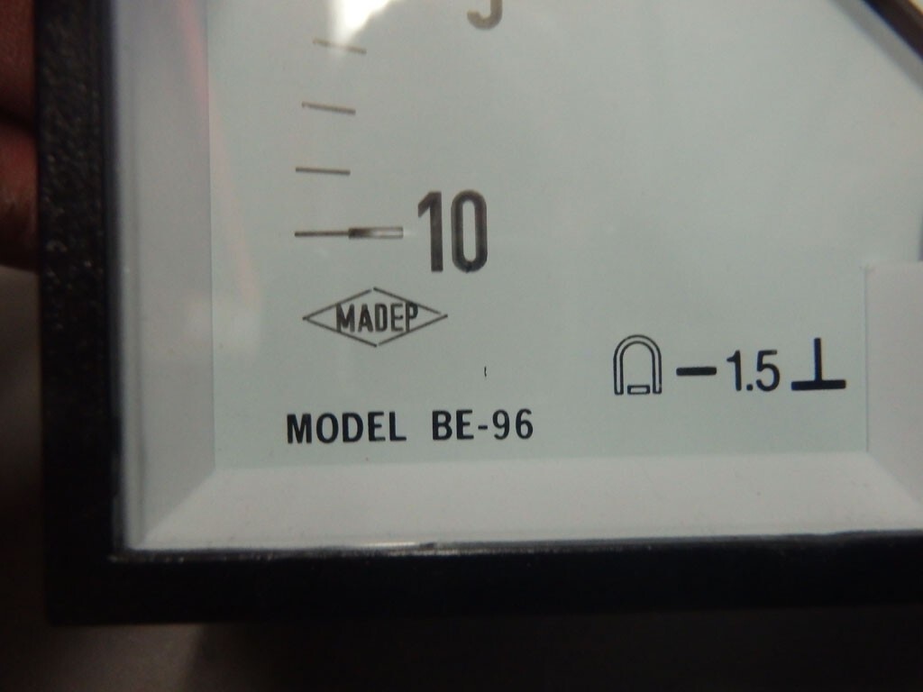 BE96 – MADEP – BE-96 / Analog And Digital Dashboard Indicator Used