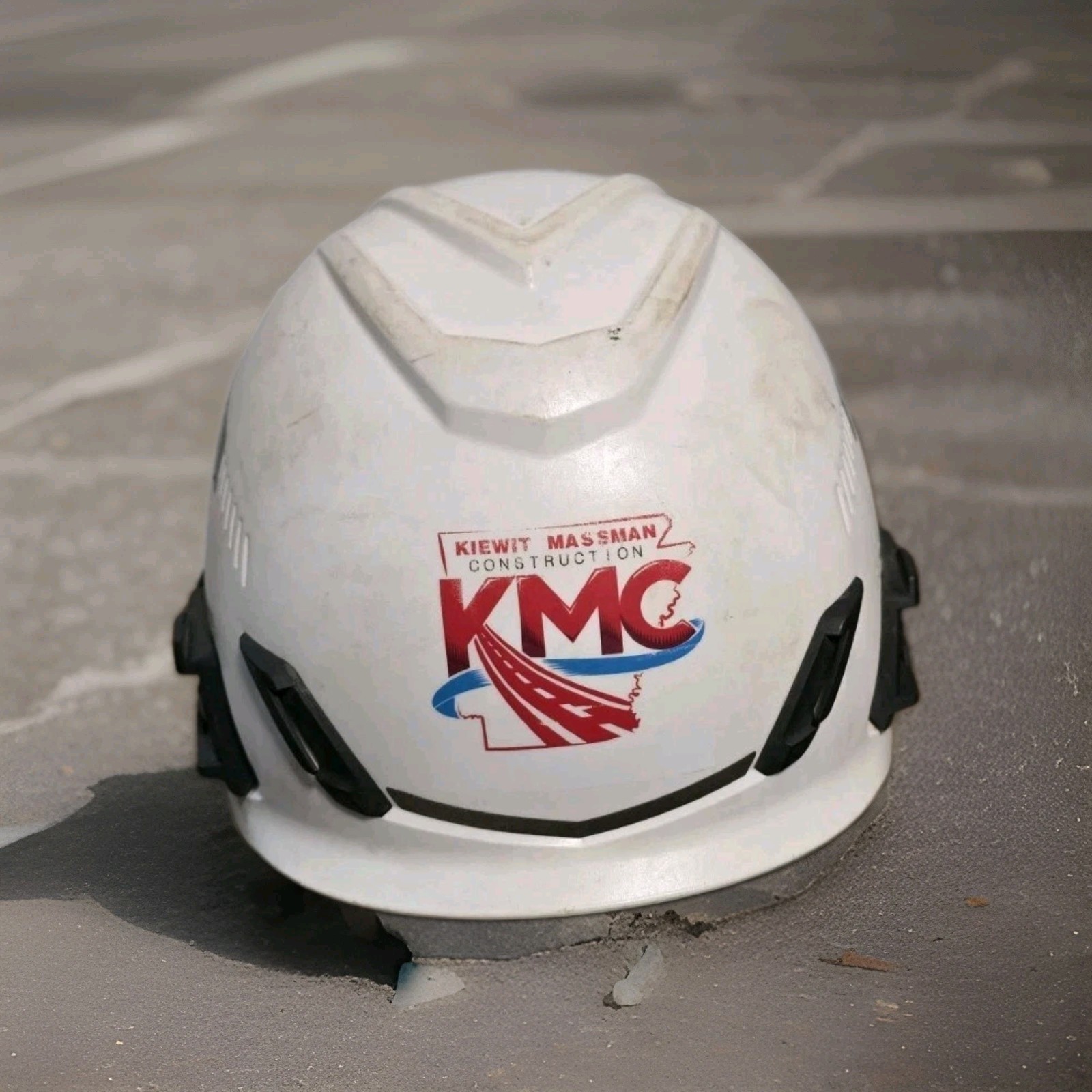 MSA V-Gard H1 Safety Helmet