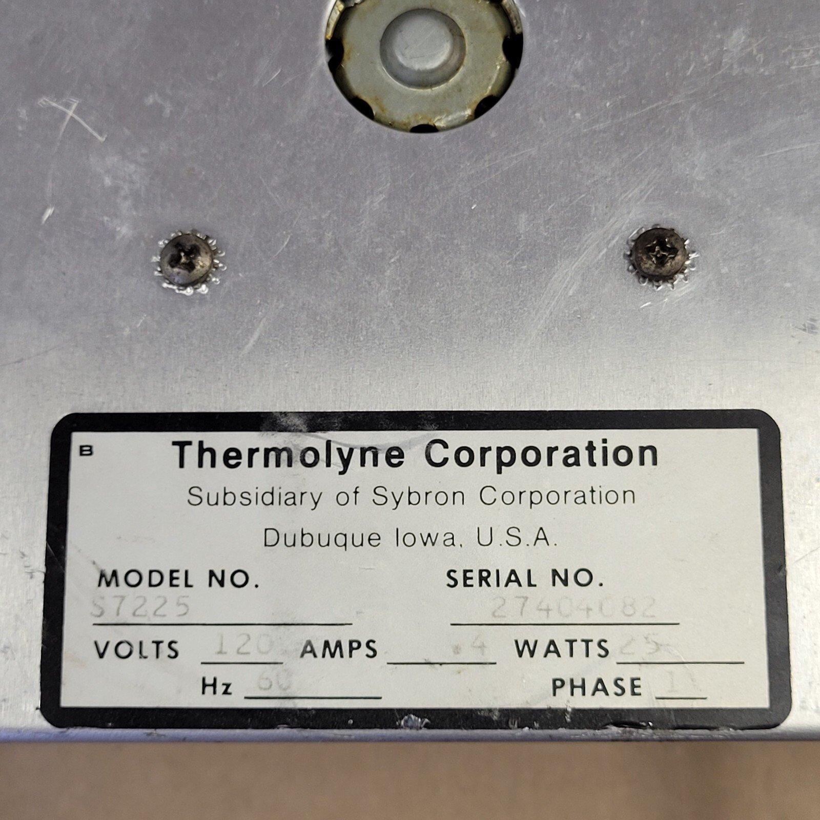 THERMOLYNE TYPE 7200 MODEL S7225 STIRRER 120V .4AMPS 25WATTS 60HZ SINGLE PHASE