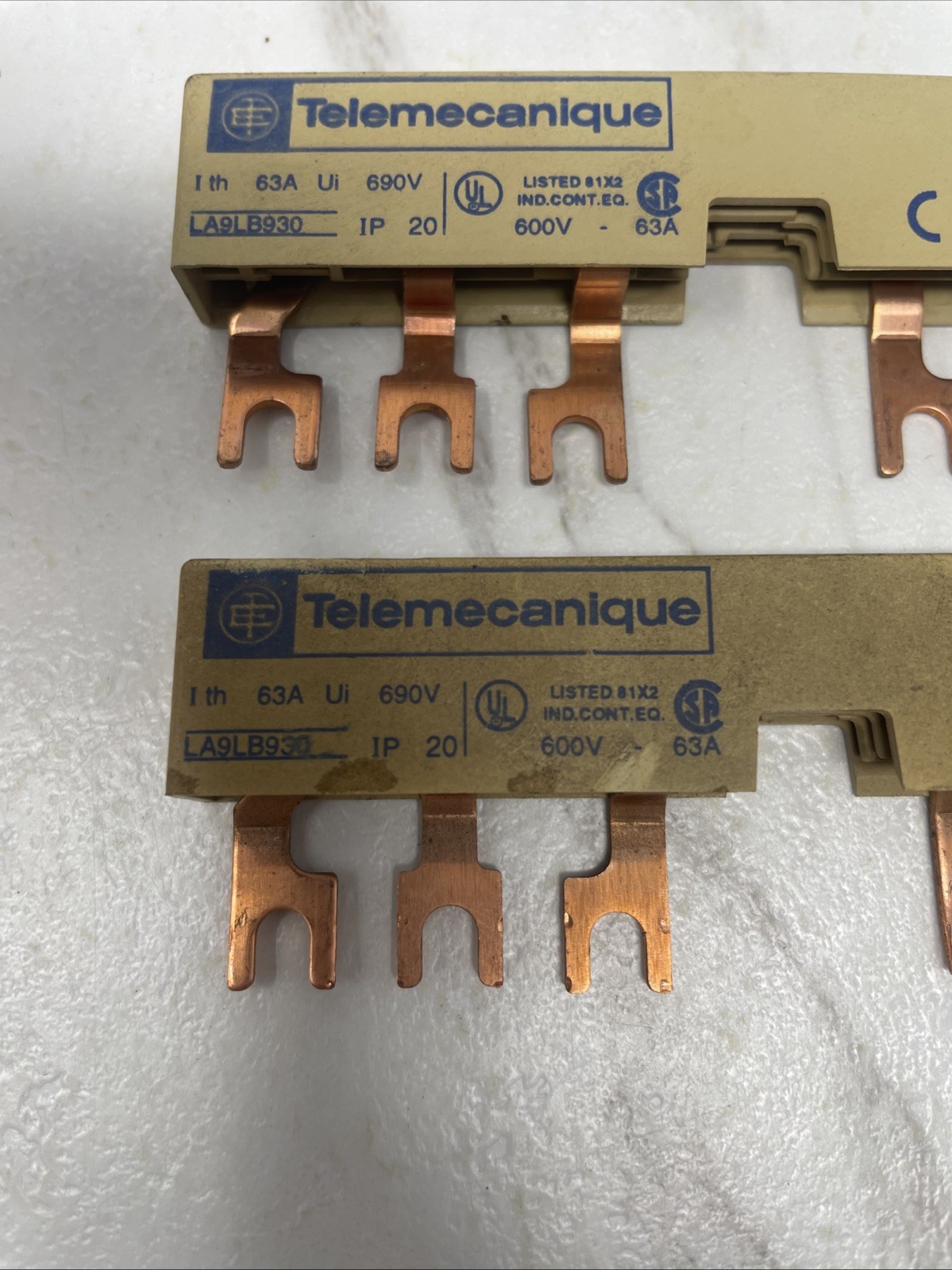Lot Of Two SCHNEIDER ELECTRIC LA9-LB930 / LA9LB930 (USED)