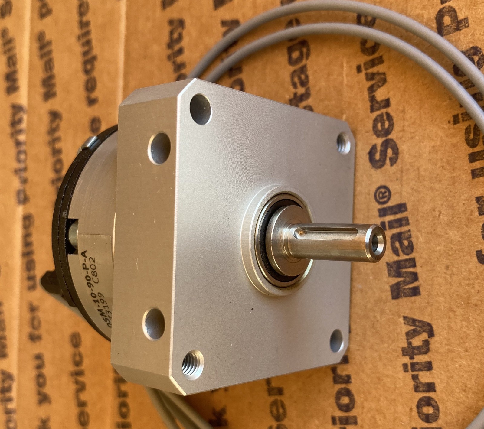 FESTO (173199) / ROTARY ACTUATOR, DSM-10-90-P-A (Includes 2 Sensors)