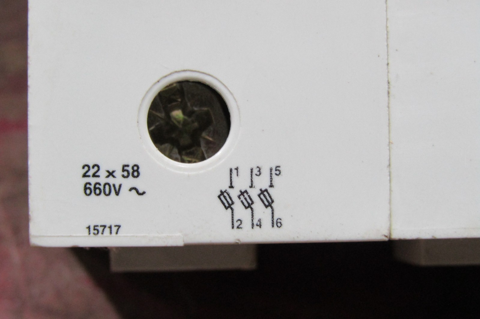 😏 MERLIN GERIN 660 VAC DIN RAIL FUSE HOLDER 3 POLE 22×58 MGN15717