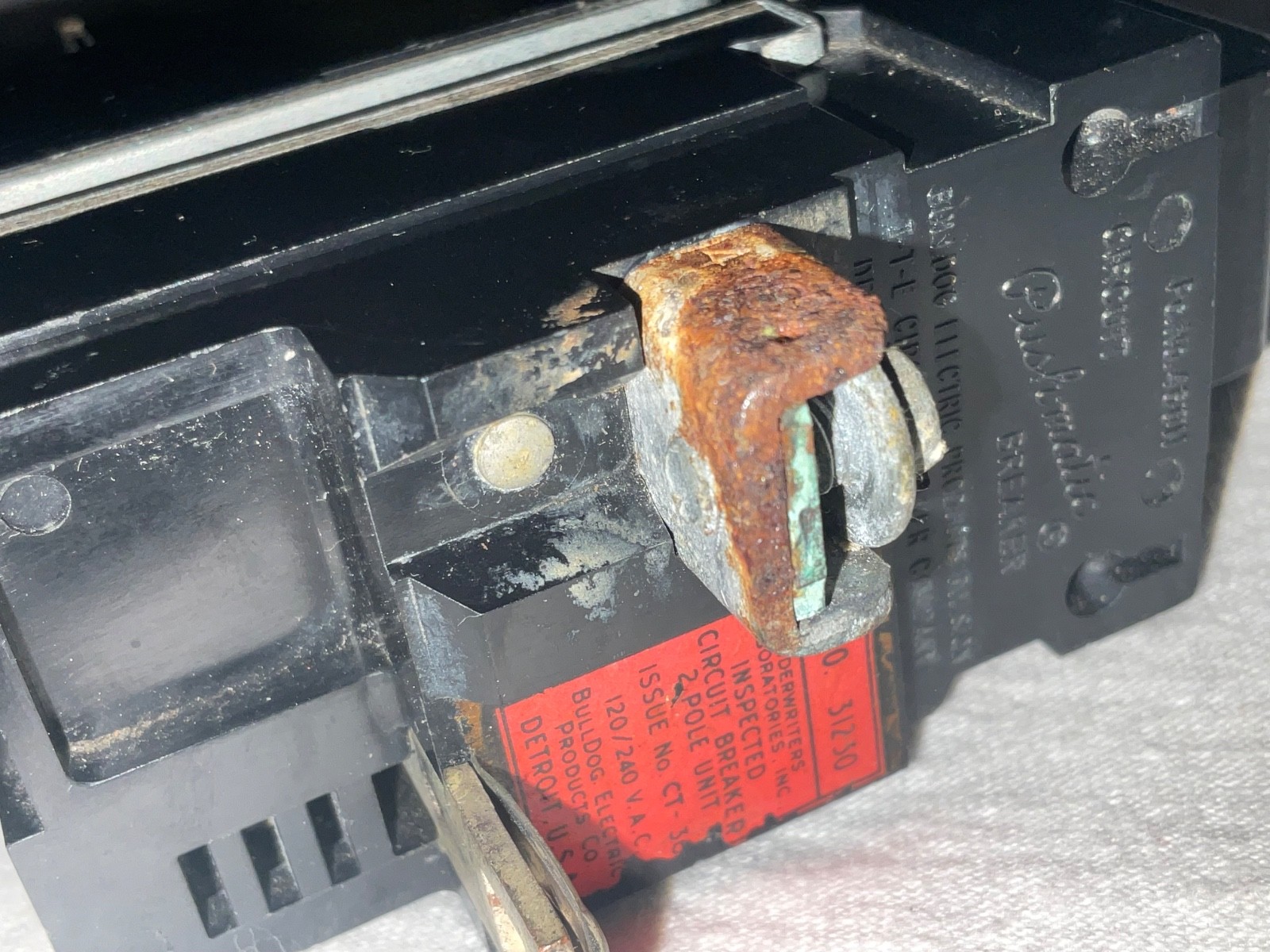 Pushmatic Bulldog 31230 Circuit Breaker 2P 30A 120/240VAC Electrical P230 READ