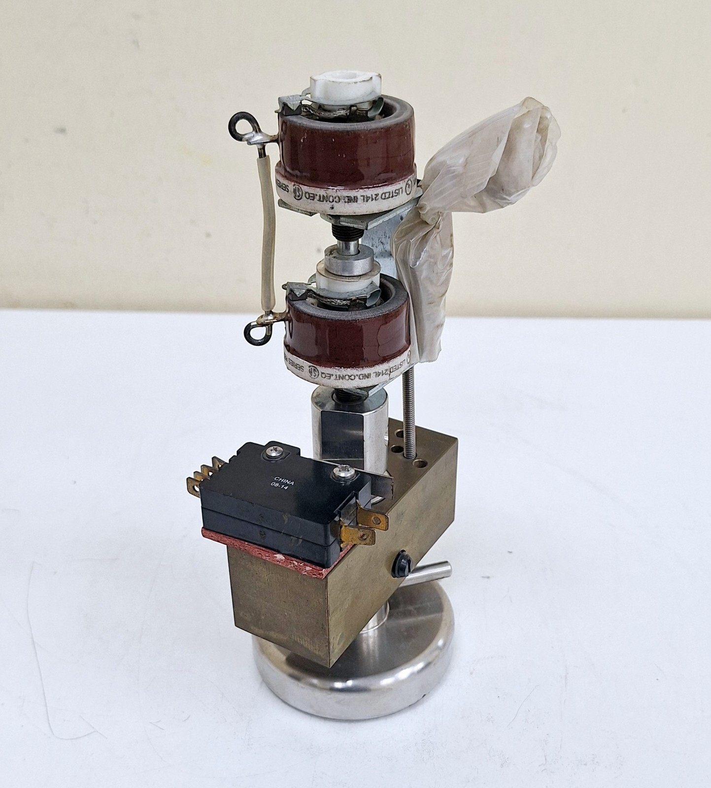 Ohmite RHS1K0E / Series RES / 1000Ω Hand Throttle for Draw Works & Mud Pump