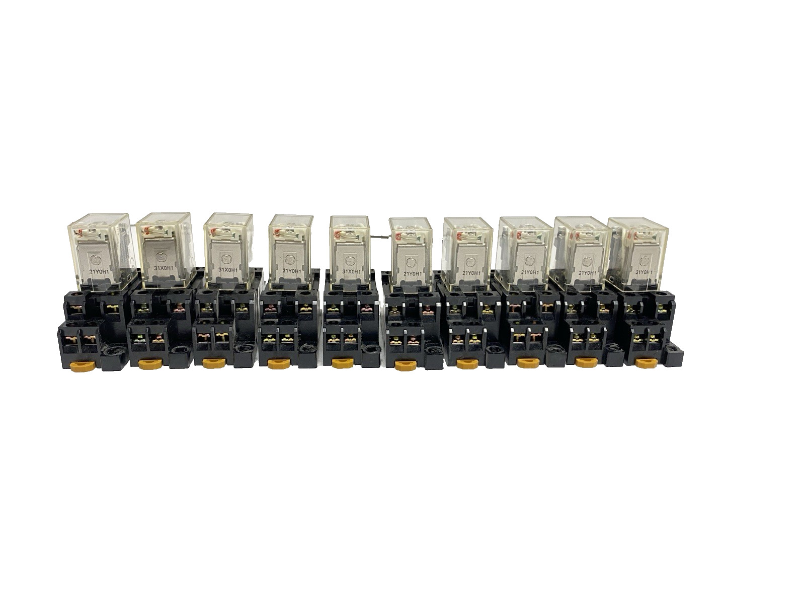 Lot of 10 General Purpose Power Relay 15A 240VAC/28VDC w Base