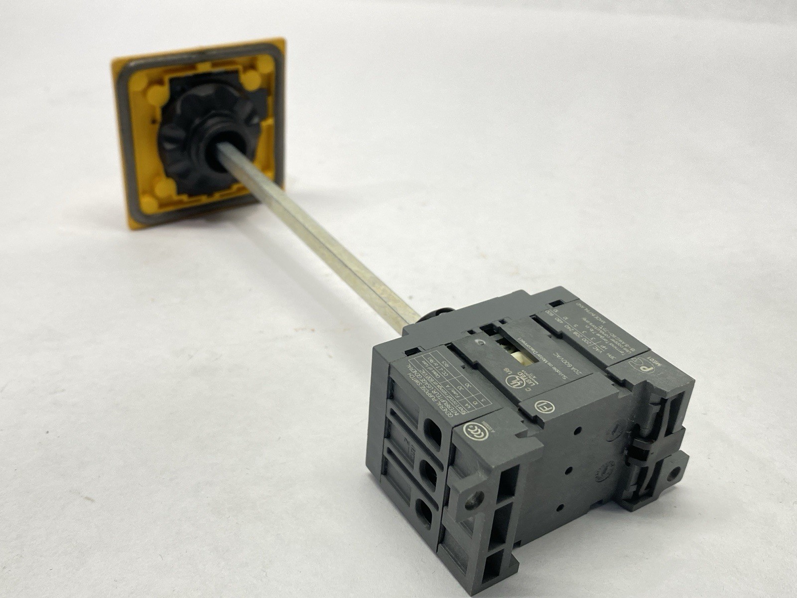 ABB OT16F3 Switch Disconnector 3-Pole 16A 600VAC w/ OHYS2RJ Selector Handle