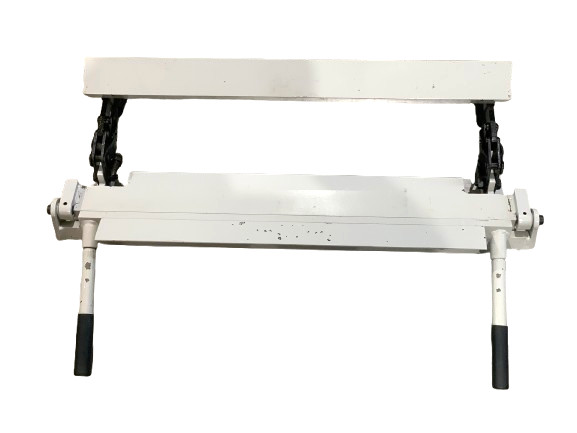Klutch 49699 24in” Sheet Metal Bending Brake 22-Ga 135° Bench Mount