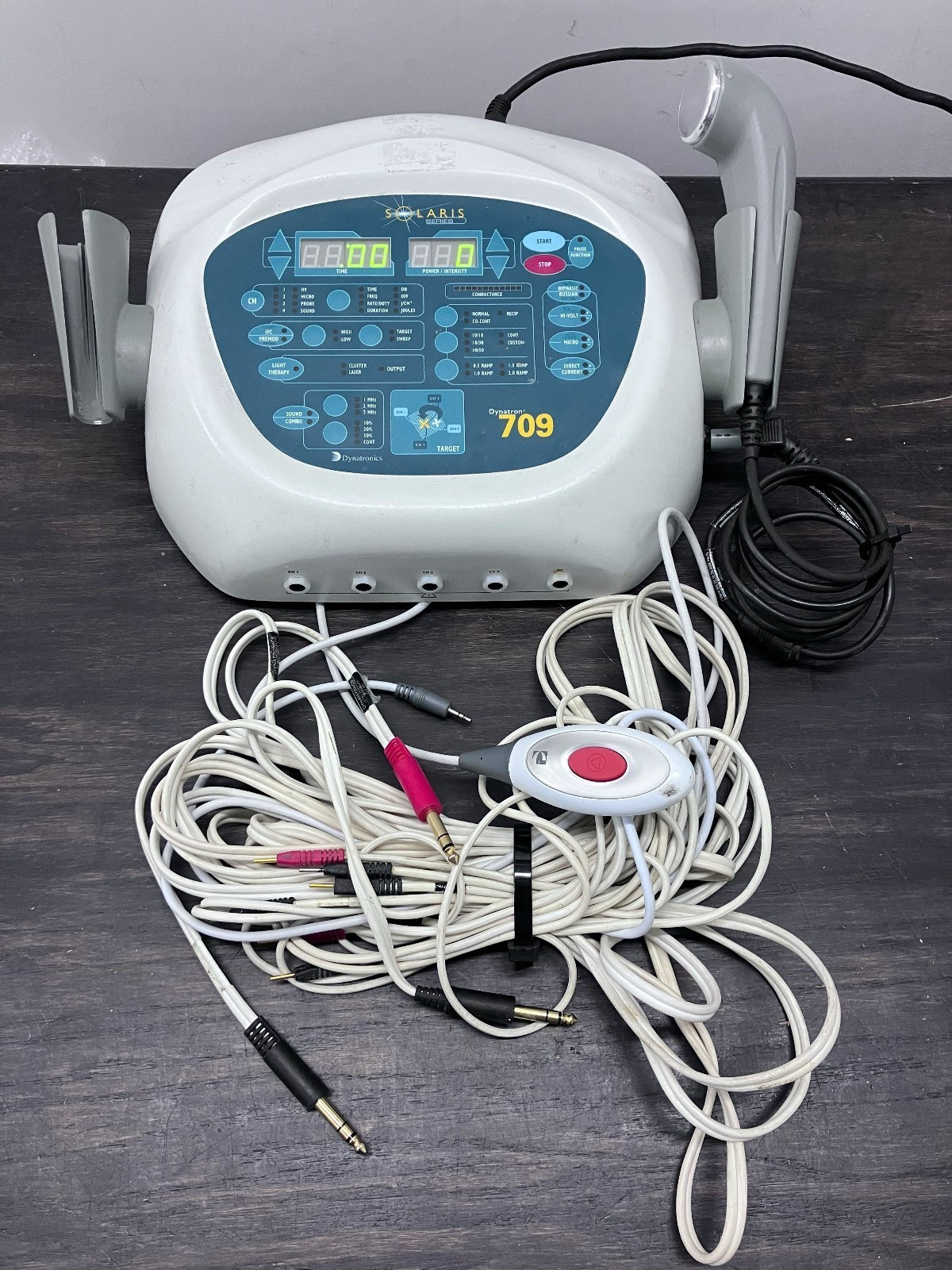 Dynatron Dynatronics Solaris 709 Ultrasound Combo with Sound Applicator