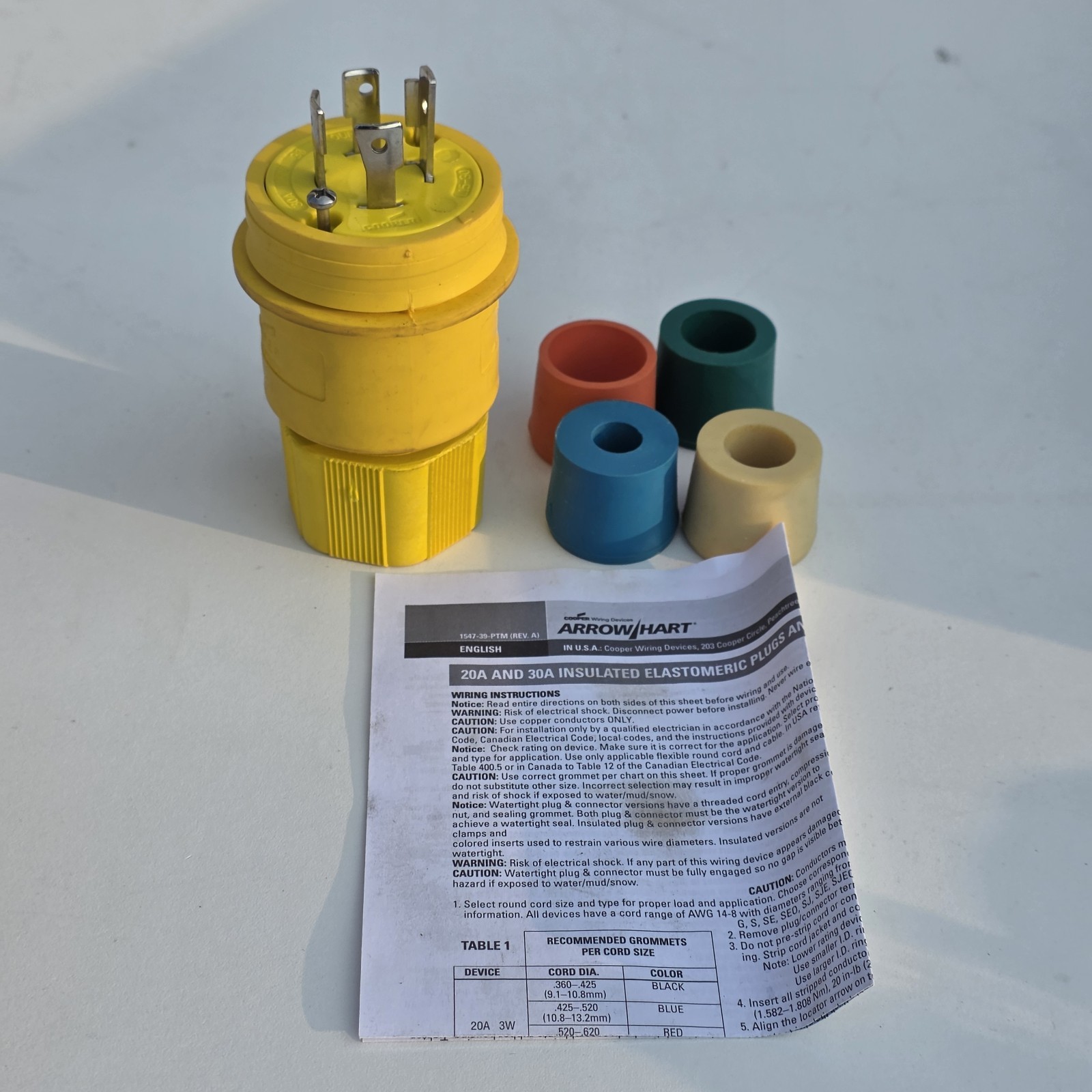 Cooper Arrow Hart L5-30P 30A 125V Twist Lock Plug NEMA L5-30P Yellow New OB
