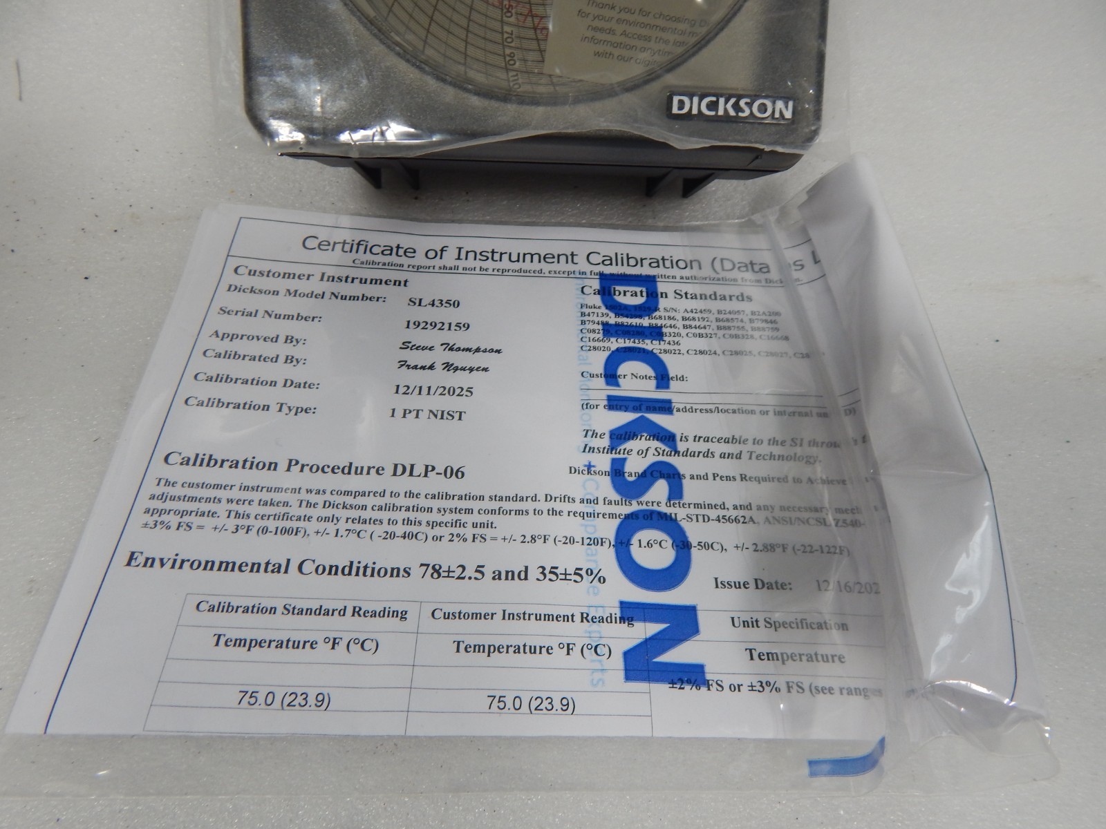 Dickson 4″ Circular Chart Recorder SL4350, 7 Day, 24 Hour, calibration 12/2025