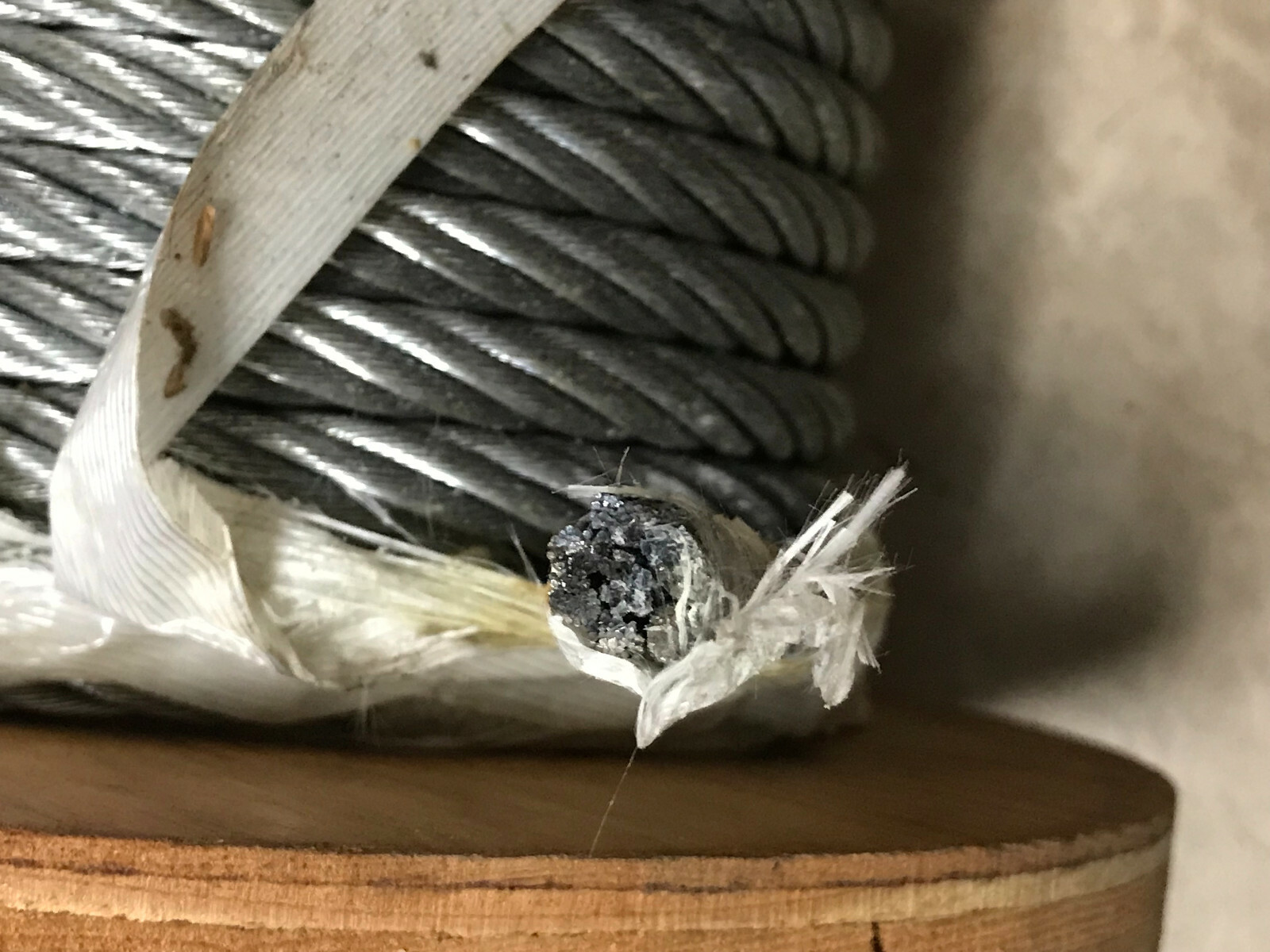 Hy-Weld B3746-21 7 x 19 Galvanized Aircraft Cable Wire Rope 3/8″ – 18 ft