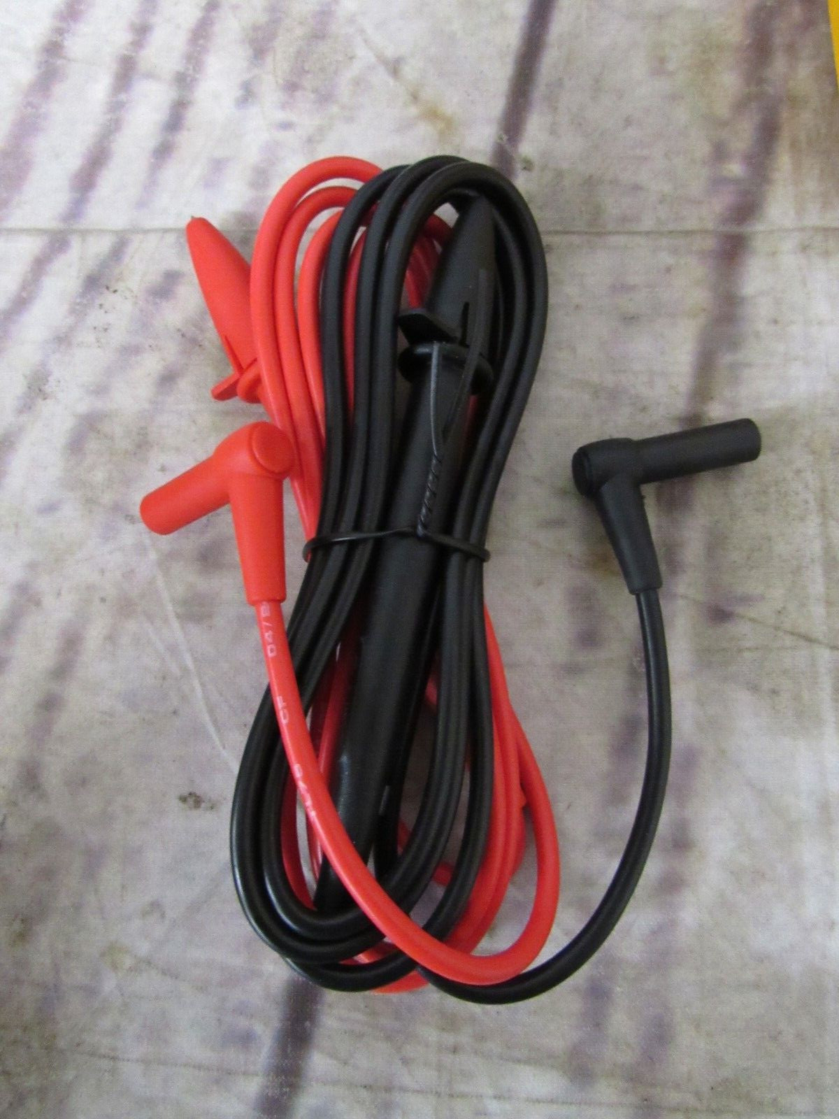 Fluke True-RMS clamp meter 323