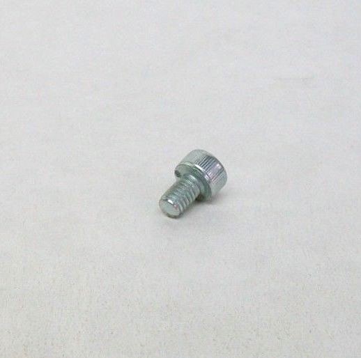 PACK OF 100 NEW M4-0.7 X 6MM SOCKET HEAD CAP SCREWS GRADE 8.8 ZINC FREE SHIP NH