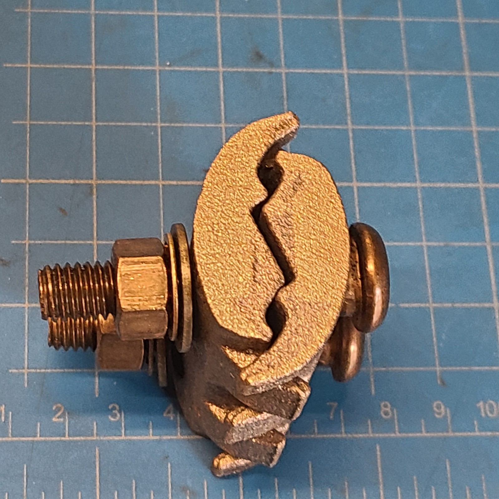 Burndy UC4W28: , 4-4/0 Parallel Groove Clamp Solid Copper Conductor