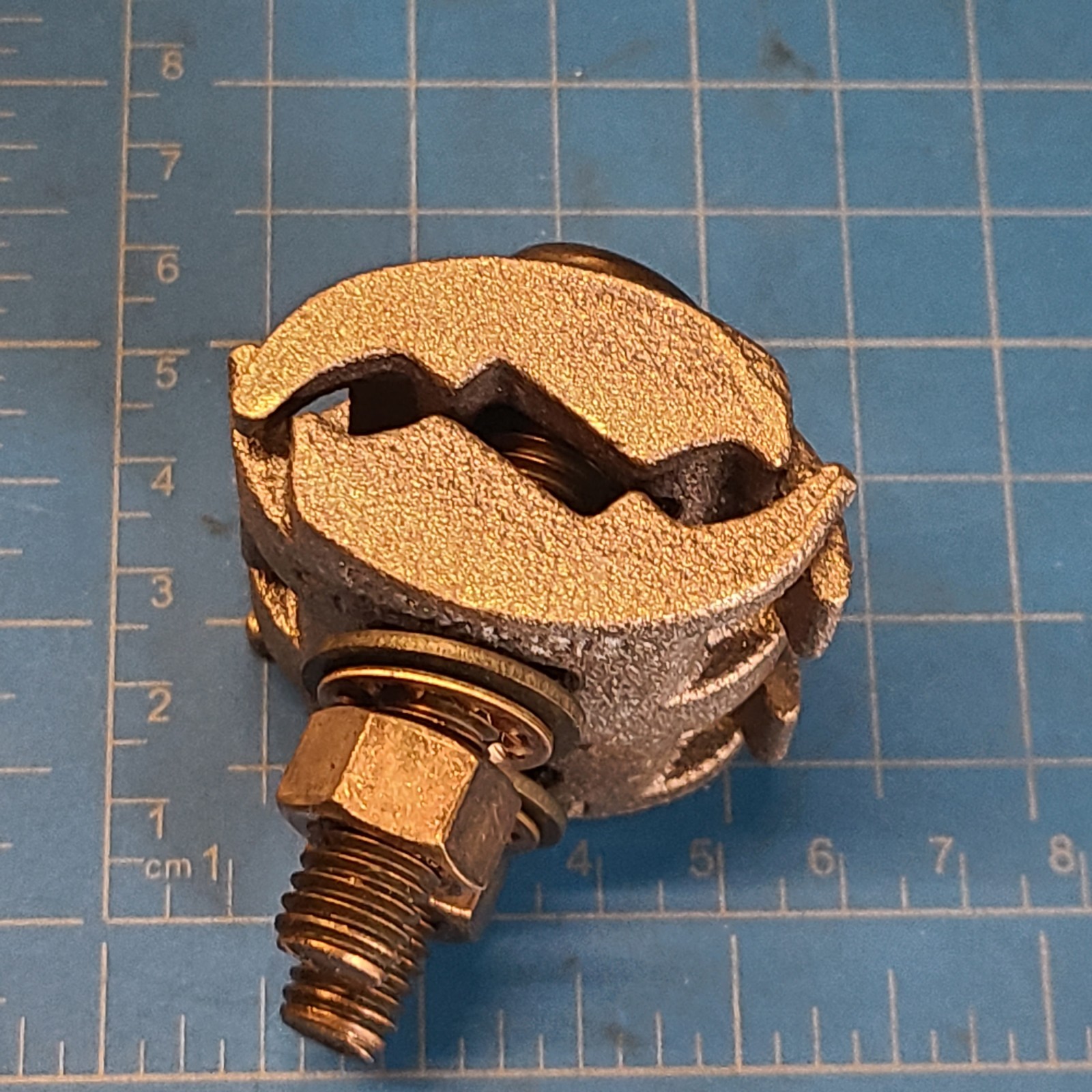 Burndy UC4W28: , 4-4/0 Parallel Groove Clamp Solid Copper Conductor