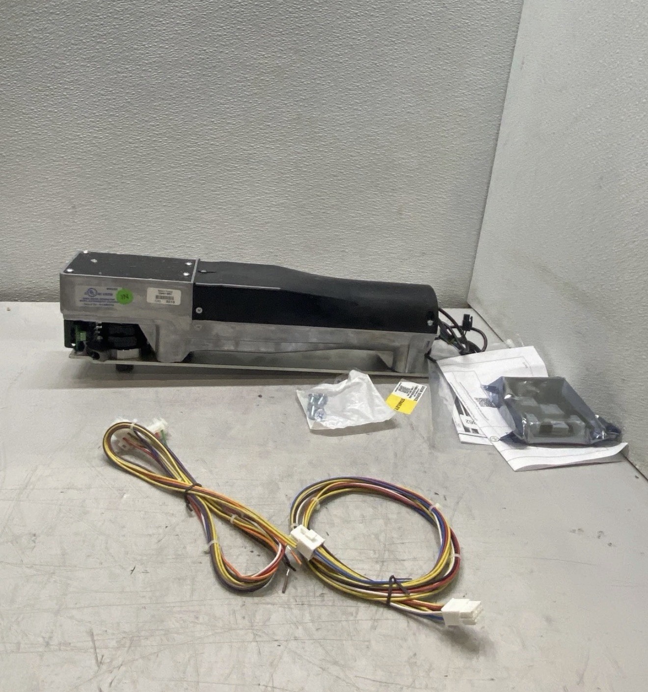 Stanley 314309 Magic Force Operator Assy IQ With Speed Control And Harness Dorma