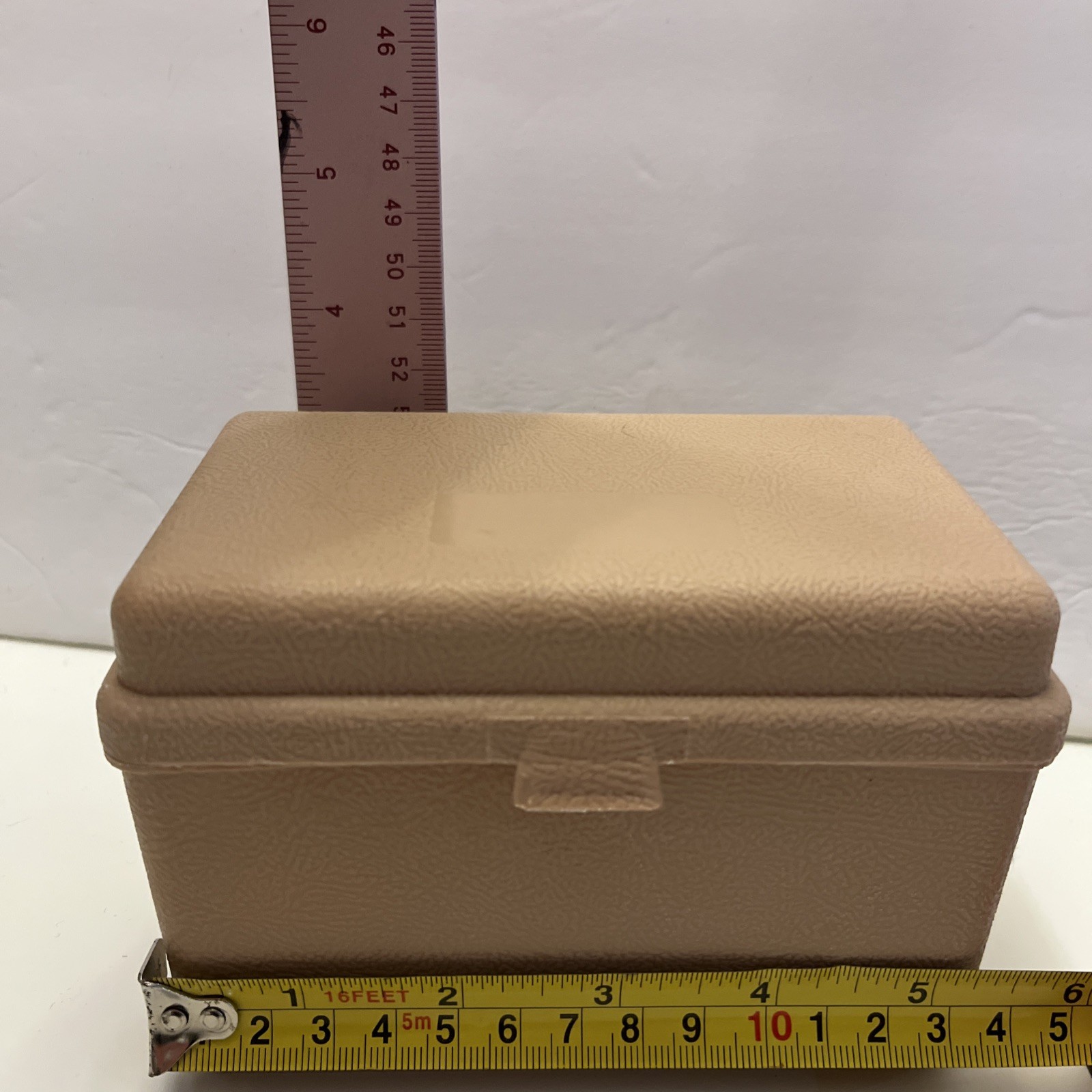 VINTAGE STERLING PLASTICS #528 Index Card Recipe Box Brown