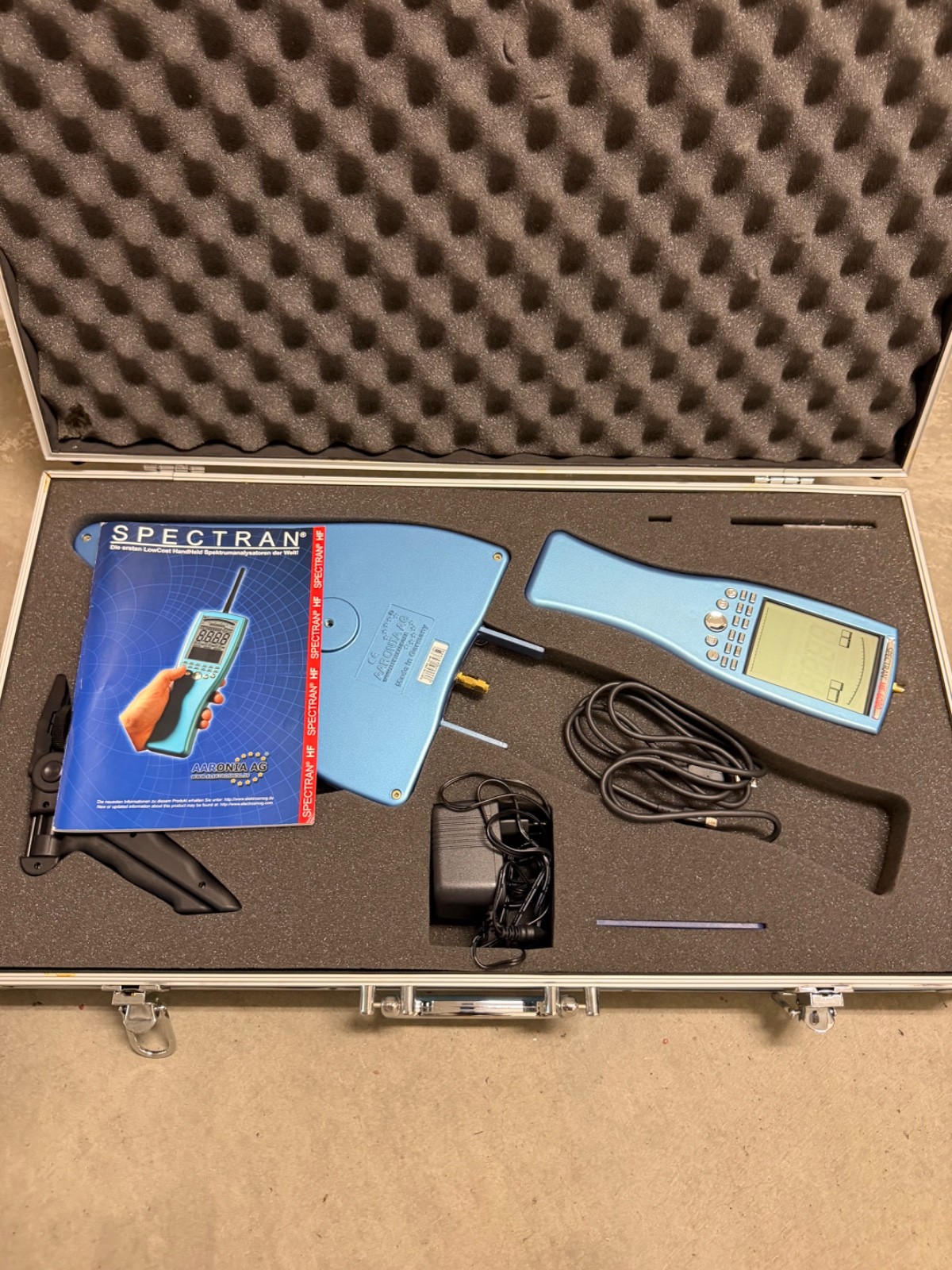 Aaronia AG HF 6080 RF Spectrum Analyzer
