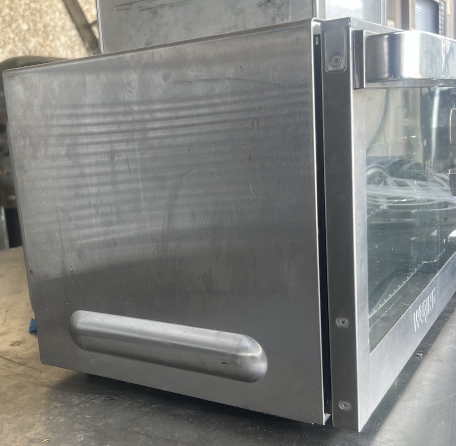 Waring WCO500X Commercial 1/2 Size Convection Oven 120V