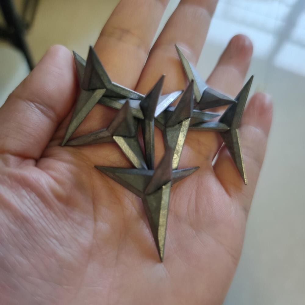 50PC Tire Puncture Spikes Heavy Portable Duty Carbon Steel Triangle Road Spikes