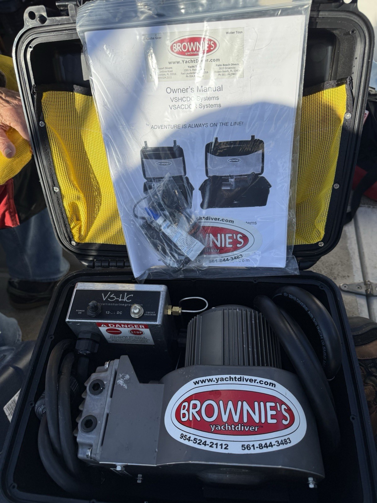 Brownies Yacht diver