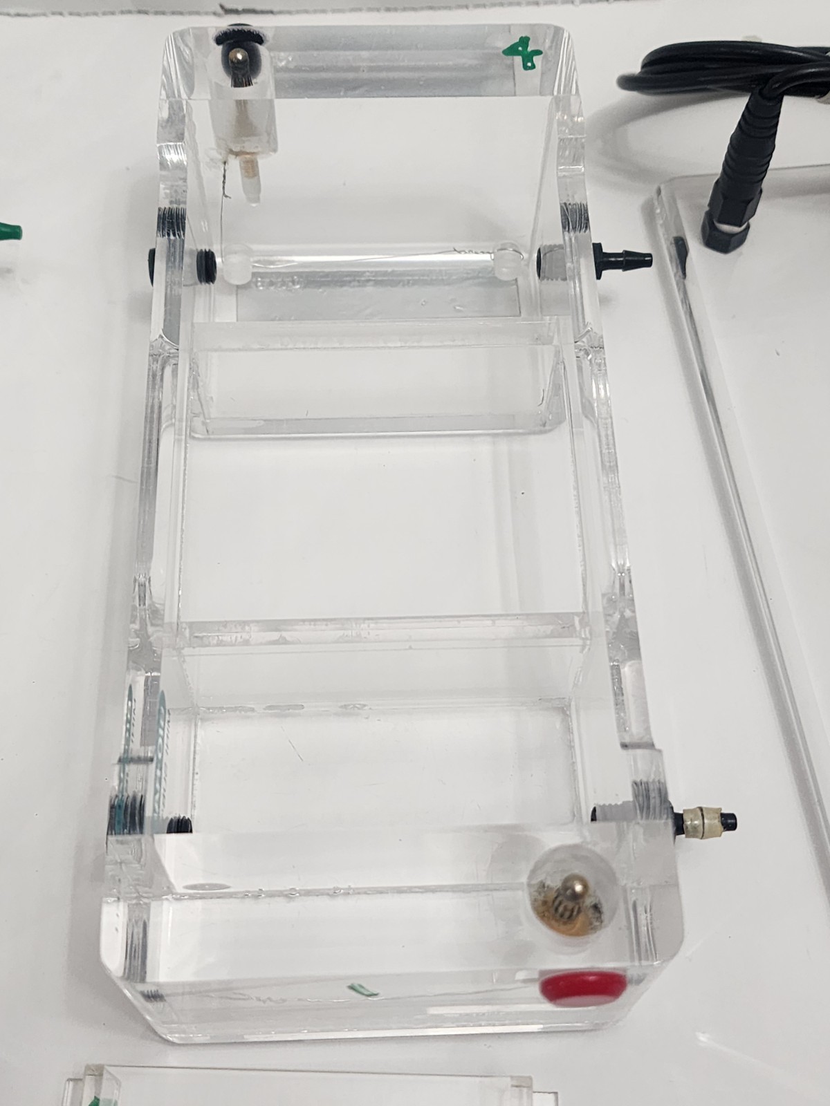 QTY 2 Bio-Rad Mini Sub DNA Cell Horizontal Electrophoresis 1000 VDC CLEAN! PBIN