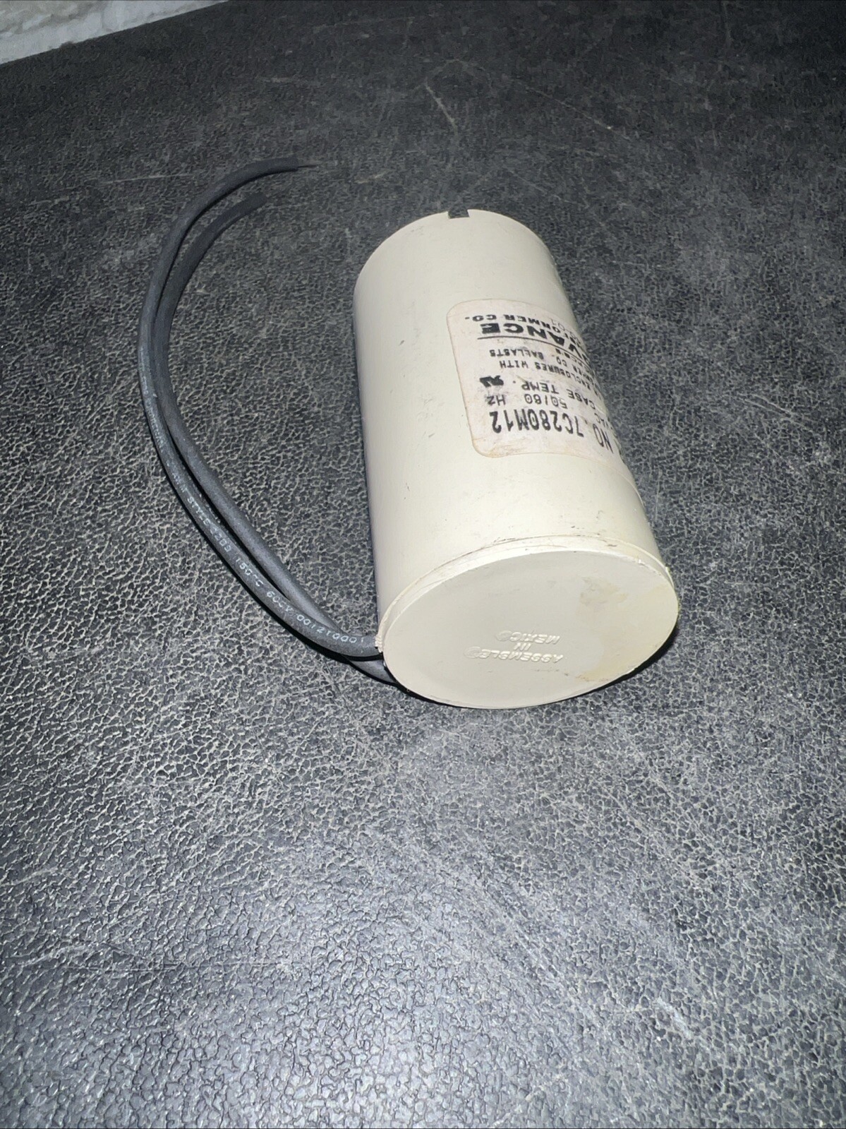 Advance 7C280M12 Capacitor 28MFD 120VAC 50/60HZ