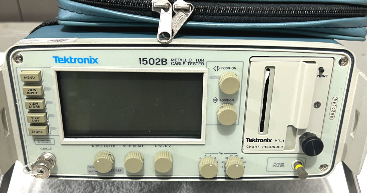 Tektronix 1502B Metallic Time-Domain Reflectometer TDR Benchtop Cable Tester