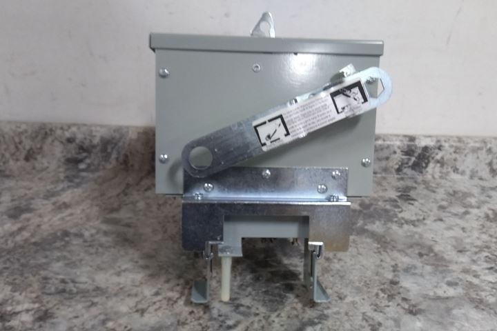 GE SB47ED6G 600VAC 70 Amps 3 Phase 3 Poles Bus Plug