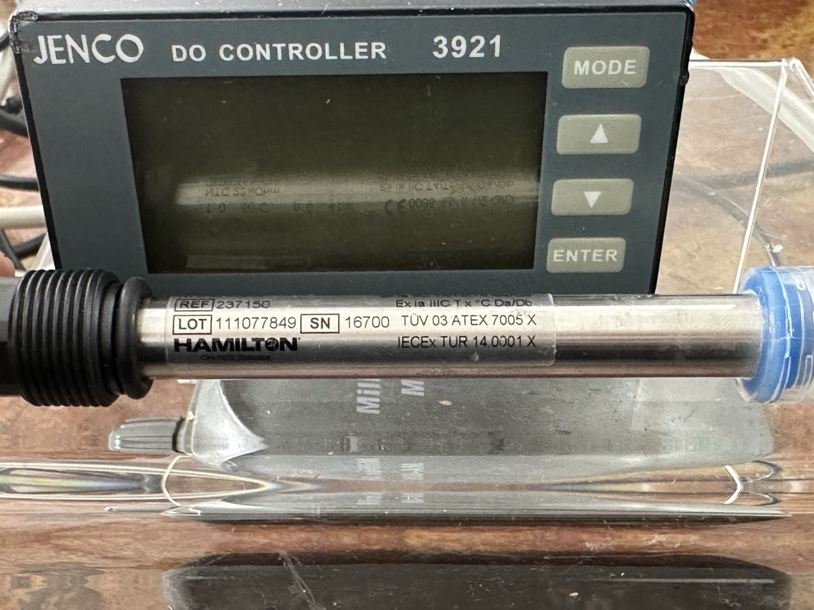 Hamilton OxySens DO Sensor 237150 + Jenco Dissolved Oxygen Controller + Air Pump