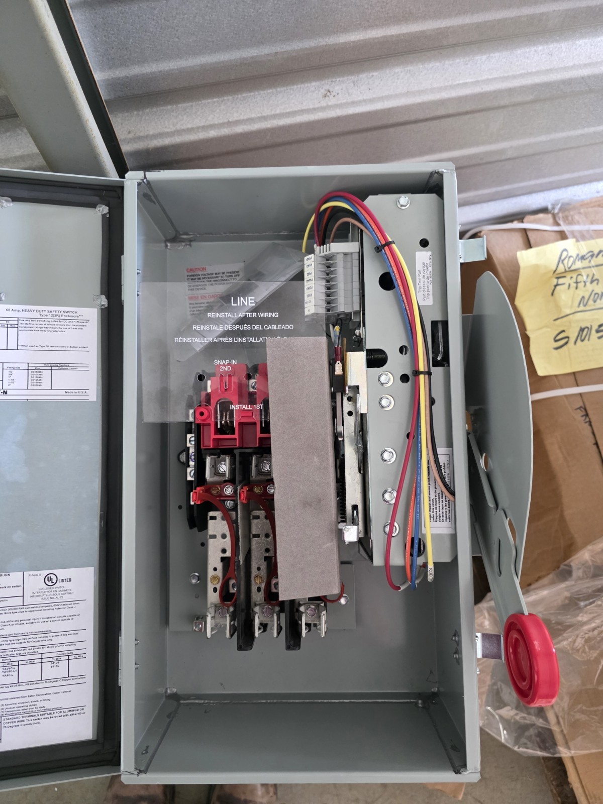 New Eaton STS362ND33 fusible shunt trip safety switch 60 Amps and 600V