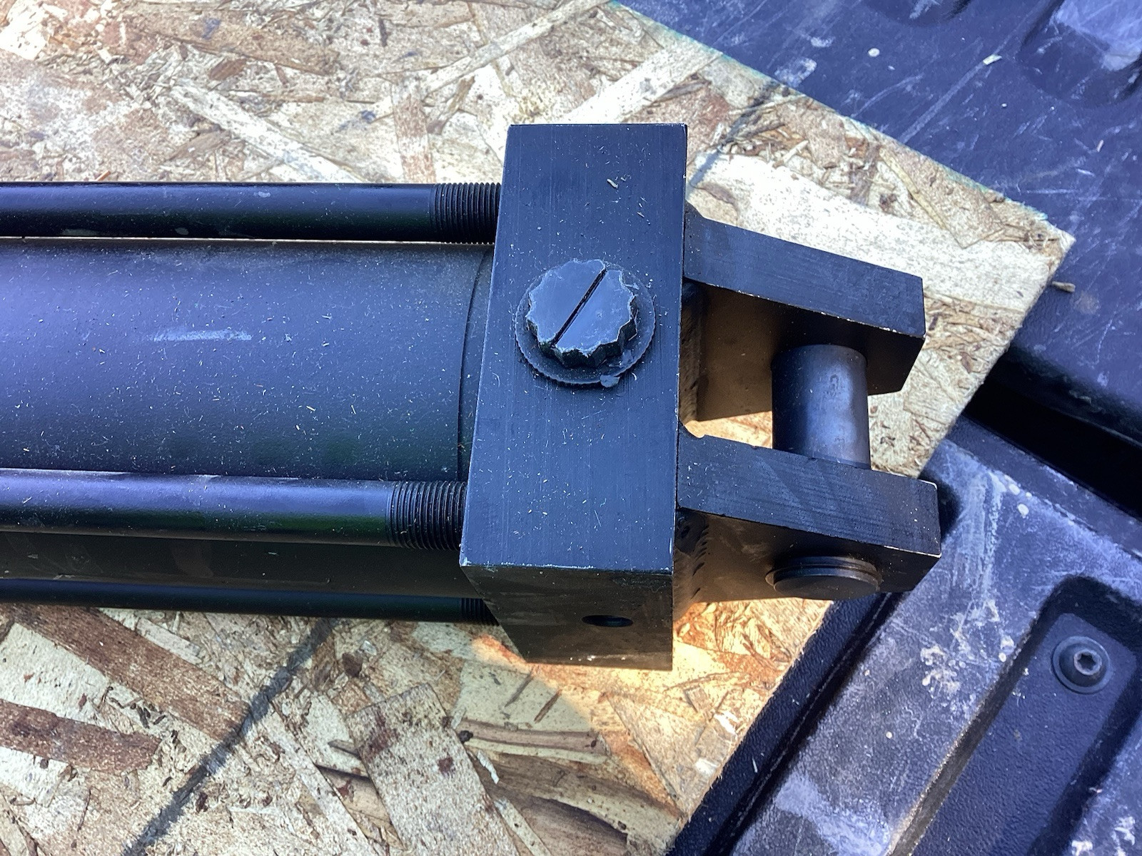 PARKER…03.25 CBB-2HLU 33AC 12.500…Series 2H…3,000 psi. Hyd. Cyl. NEW😀