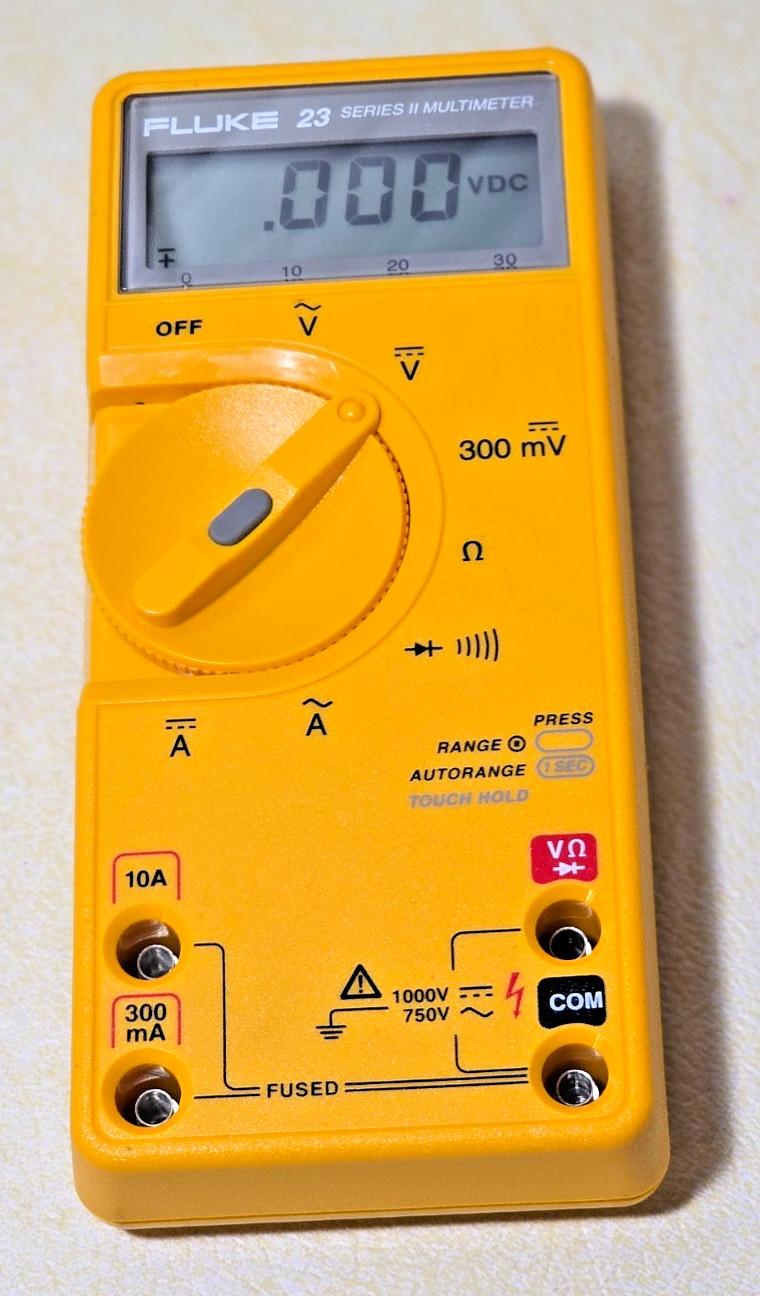 Used Fluke 23 Series II Digital Multimeter CAT III w/TL75 Test Leads & C20 Case