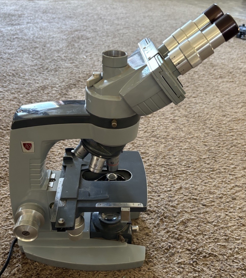 Vintage AO American Optical Spencer 1036A Illuminator Microscope 4x 10x 40x 100x