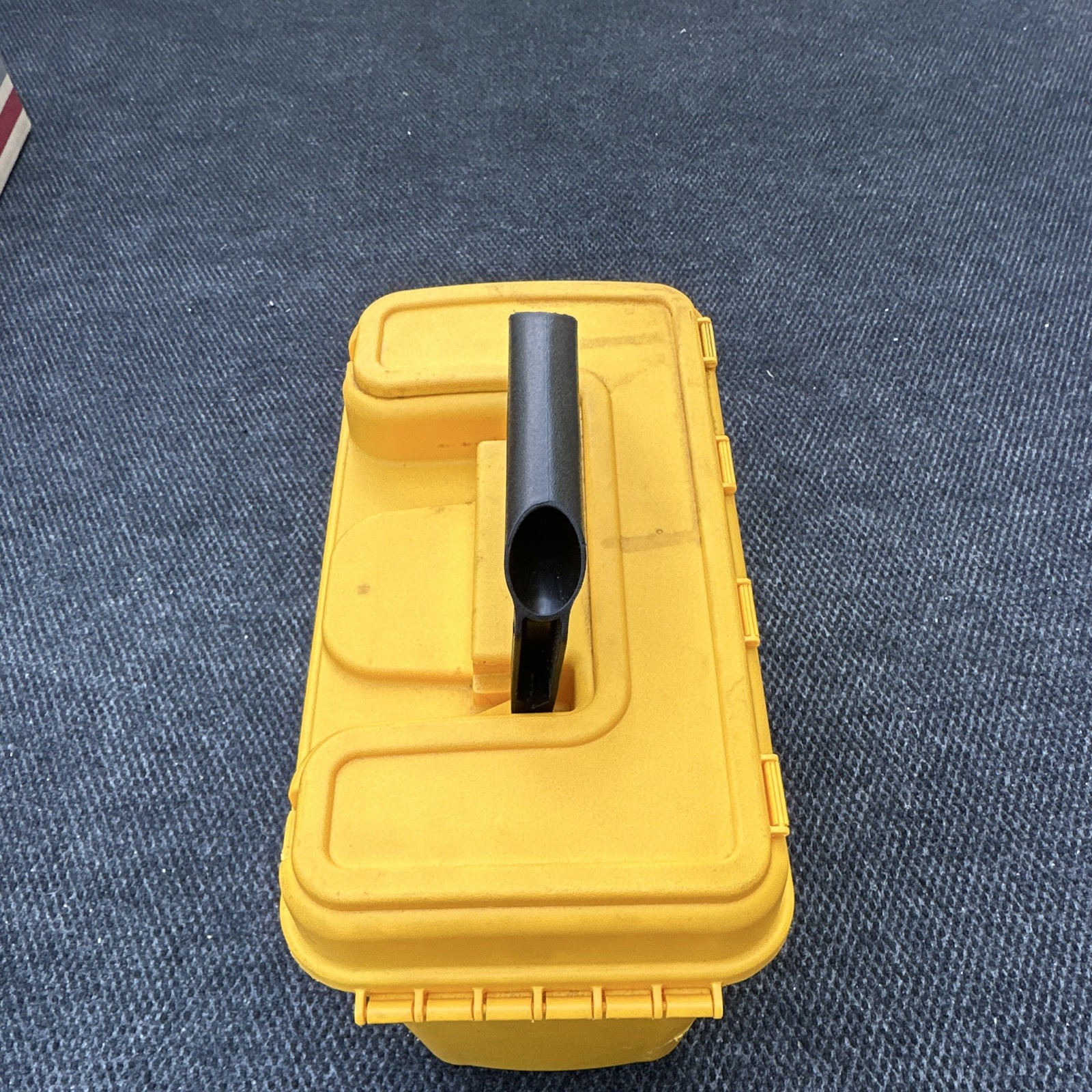 Fluke 175 True RMS Multimeter 6000 Count CAT III 1000V w/ Leads & Case