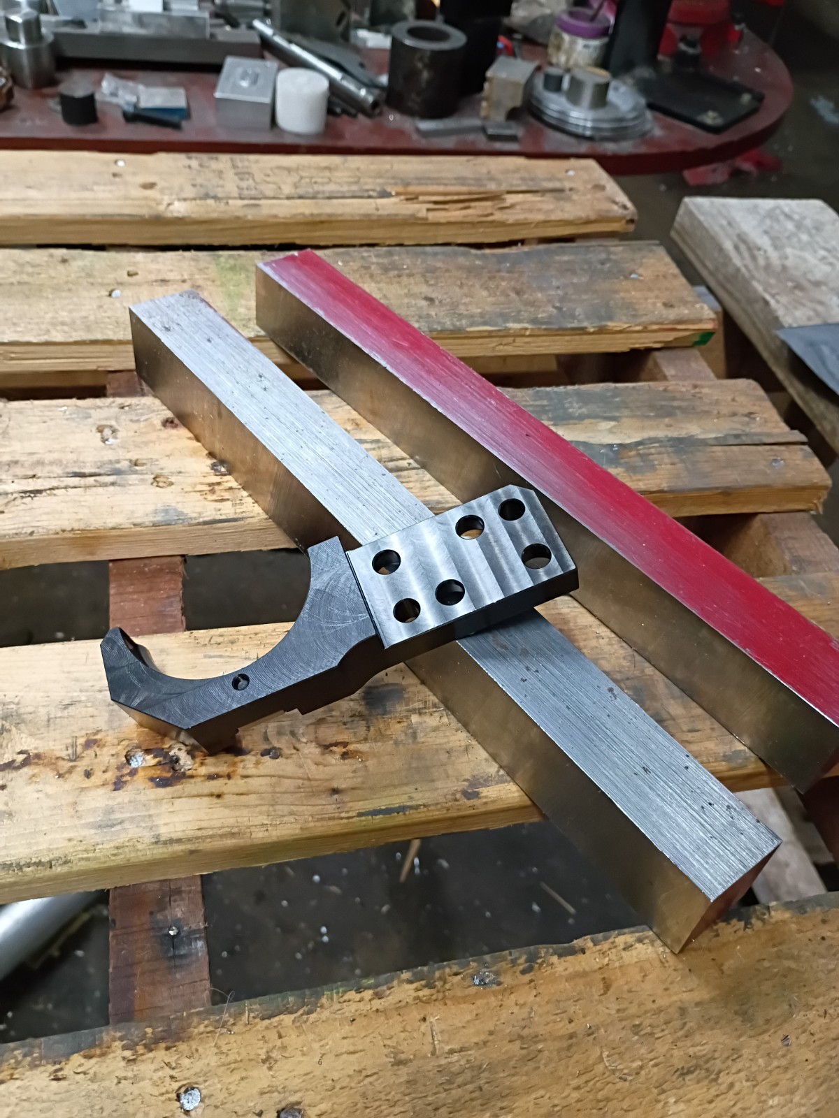 VMC HMC CAT 40 ARM TOOL GRIPPER, GRAB CLAW, BT 40_Custom to your Requirements