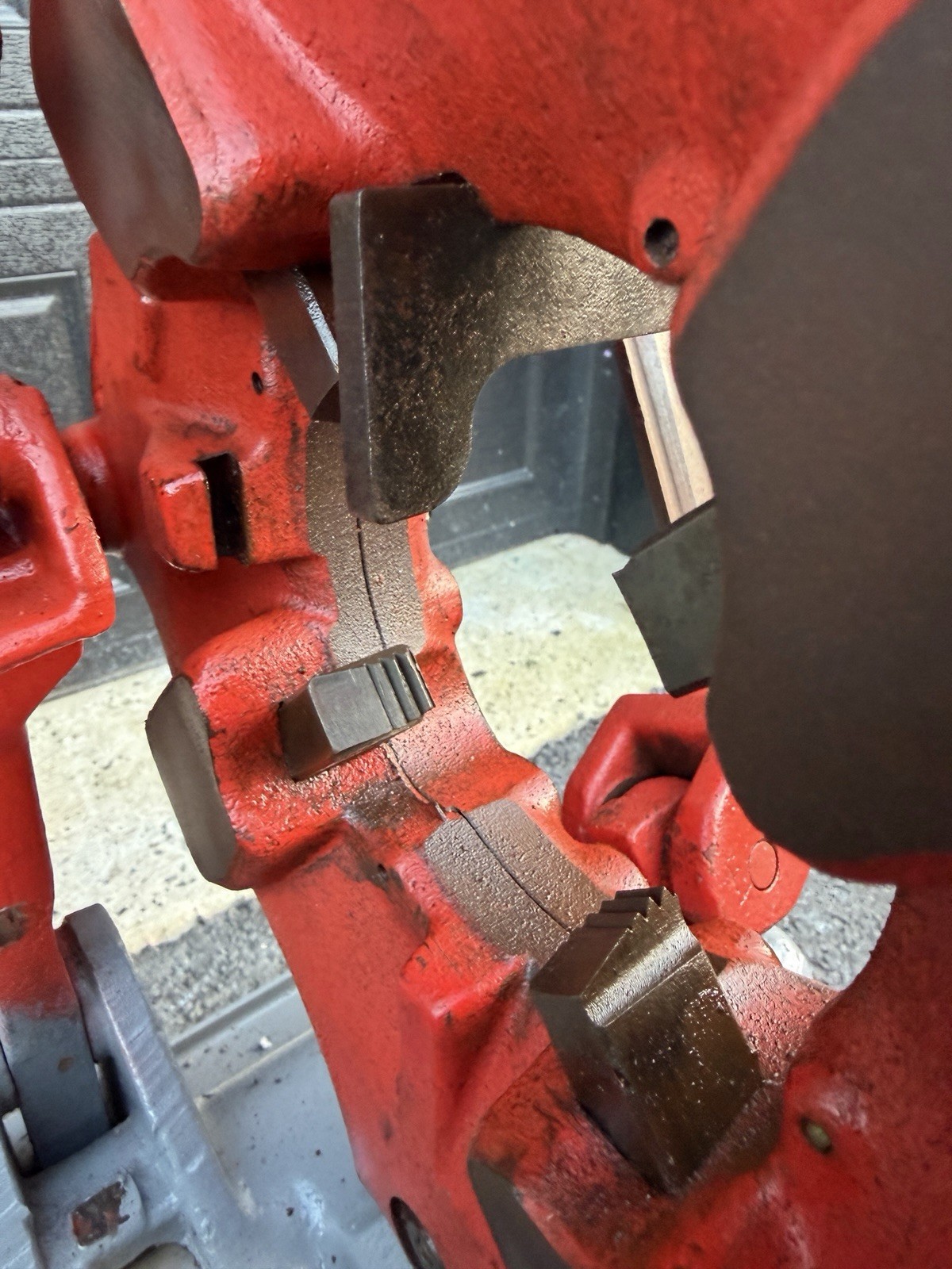 Ridgid 1224 Pipe Threading Machine 1-2 To 4” Pipe Self Oiling Self Opening Great