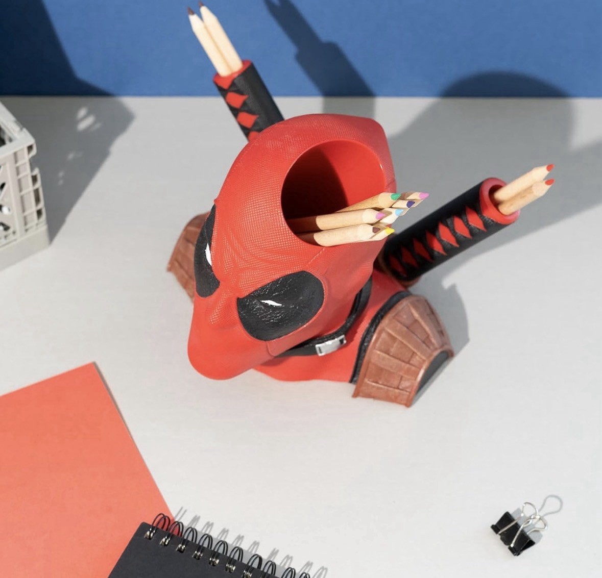 Marvel Deadpool 3D Pen Holder Pen Pot Pencil Pot Holder Desk Organiser – New