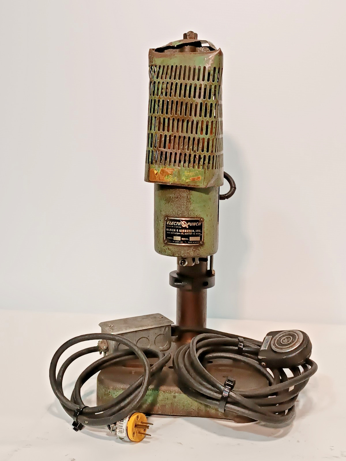 Black & Webster Electro-Punch BS Electrical Impact Hammer with Linemaster Switch