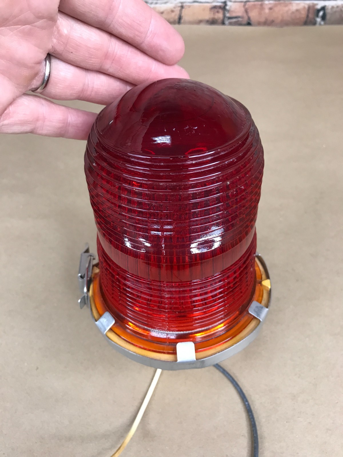 Point Lighting L-810 Single Obstruction Light, Red
