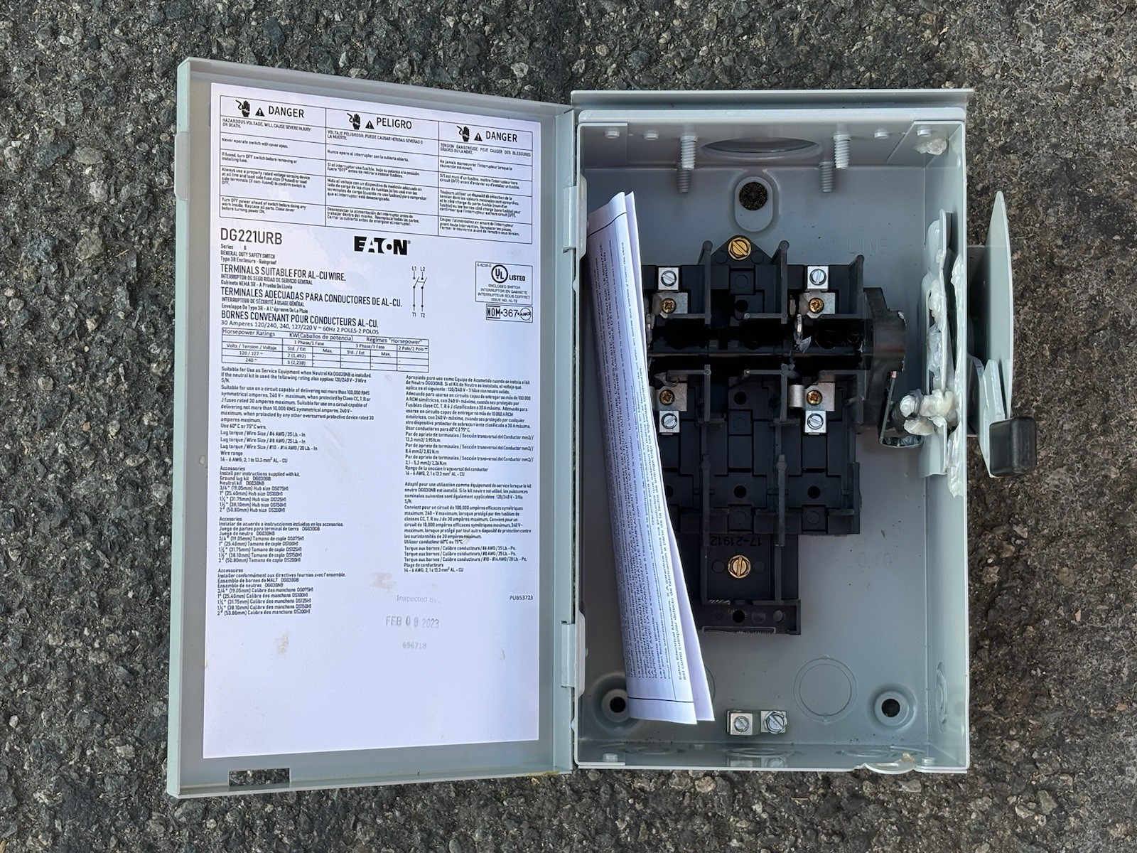 EATON DG221URB Non Fusible General Duty Safety Switch 2 Pole 30 Amp