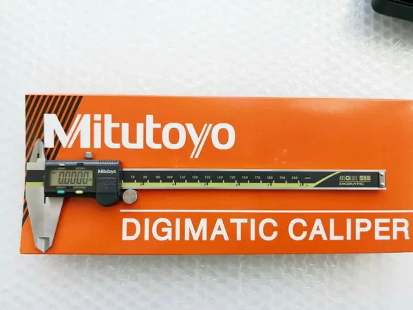 NEW Mitutoyo 200mm/8″ Absolute Digital Digimatic Vernier Caliper 500-197-30 US