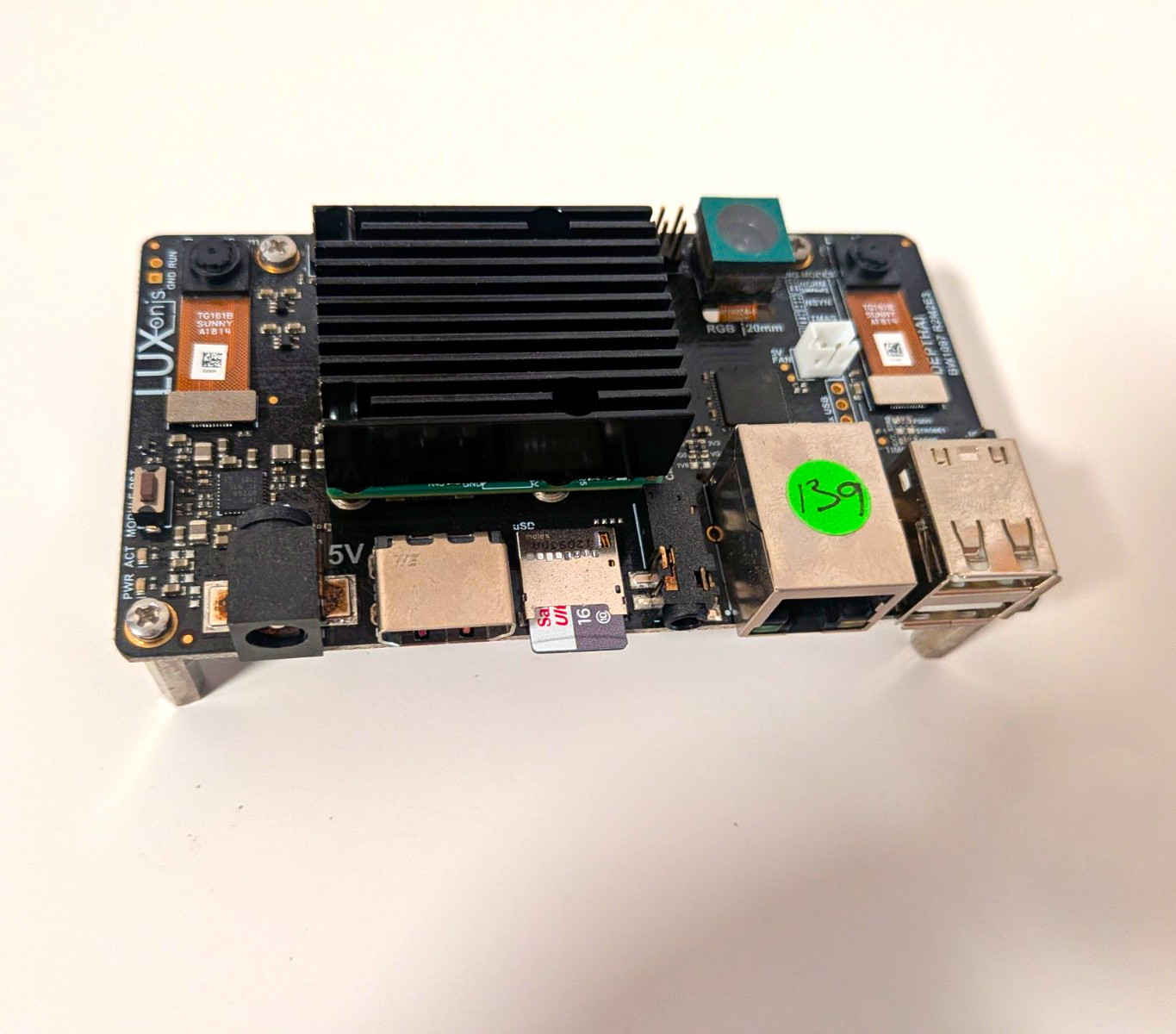 LUXonis DEPTHai BW1097 R2M2E3 Dev Board Ethernet HDMI USB RPi CM3+ 1GB