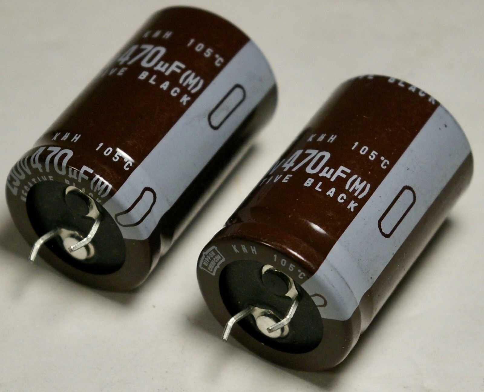 470uF 250V 105°C 22x35mm Snap In Electrolytic Capacitor Nippon Chemi-Con Quan 2