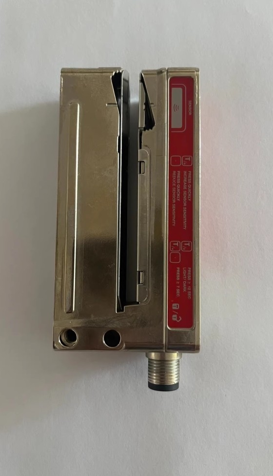 1PCS Brand New original Leuze IGSU14E/1WT.3-M12 Sensor in box