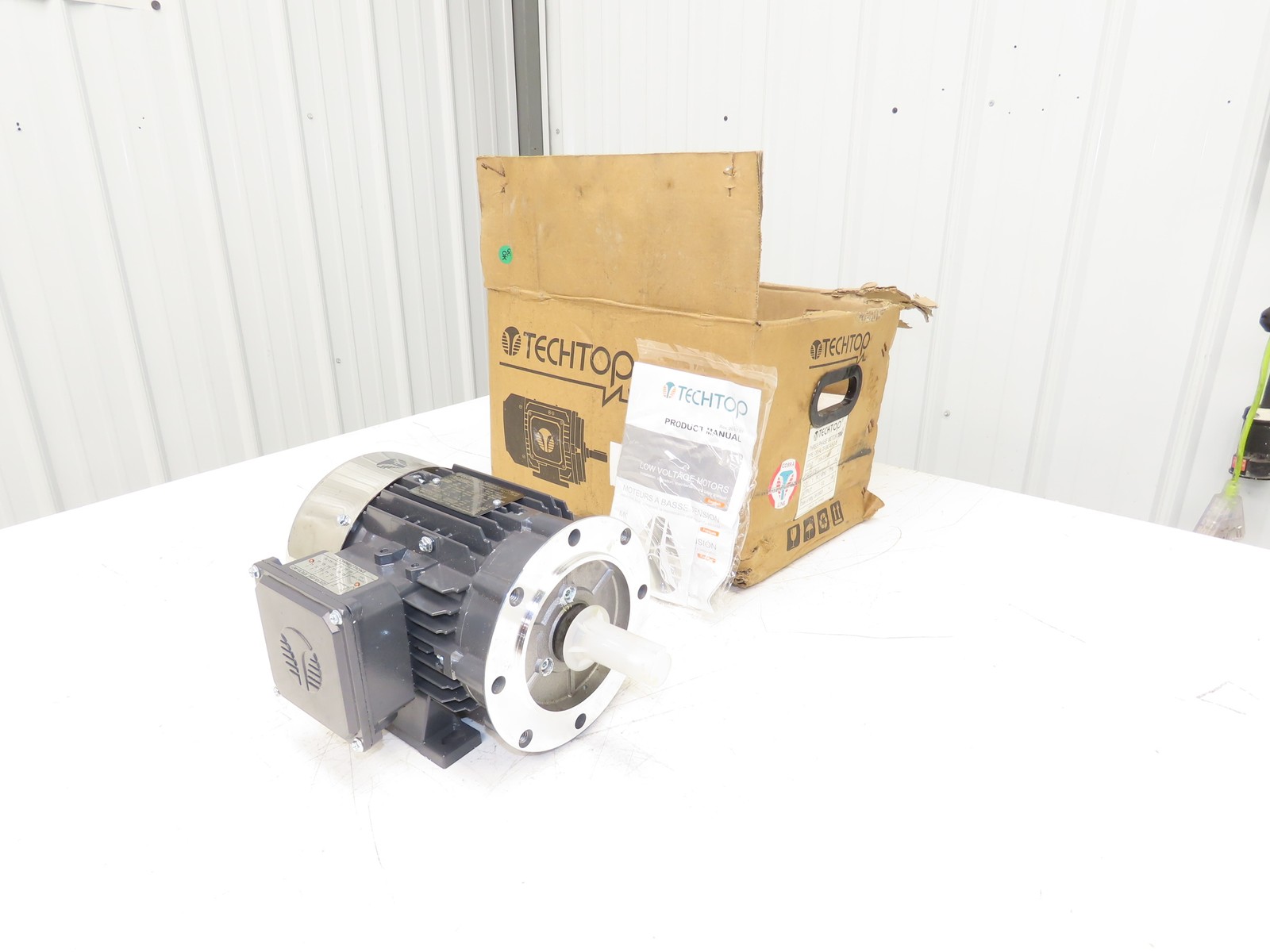 TechTop CB3-AL-TF-56C-4-B-D-.5 AC Motor 0.5 Hp 1750RPM 208-230/460V 3PH 56C TEFC