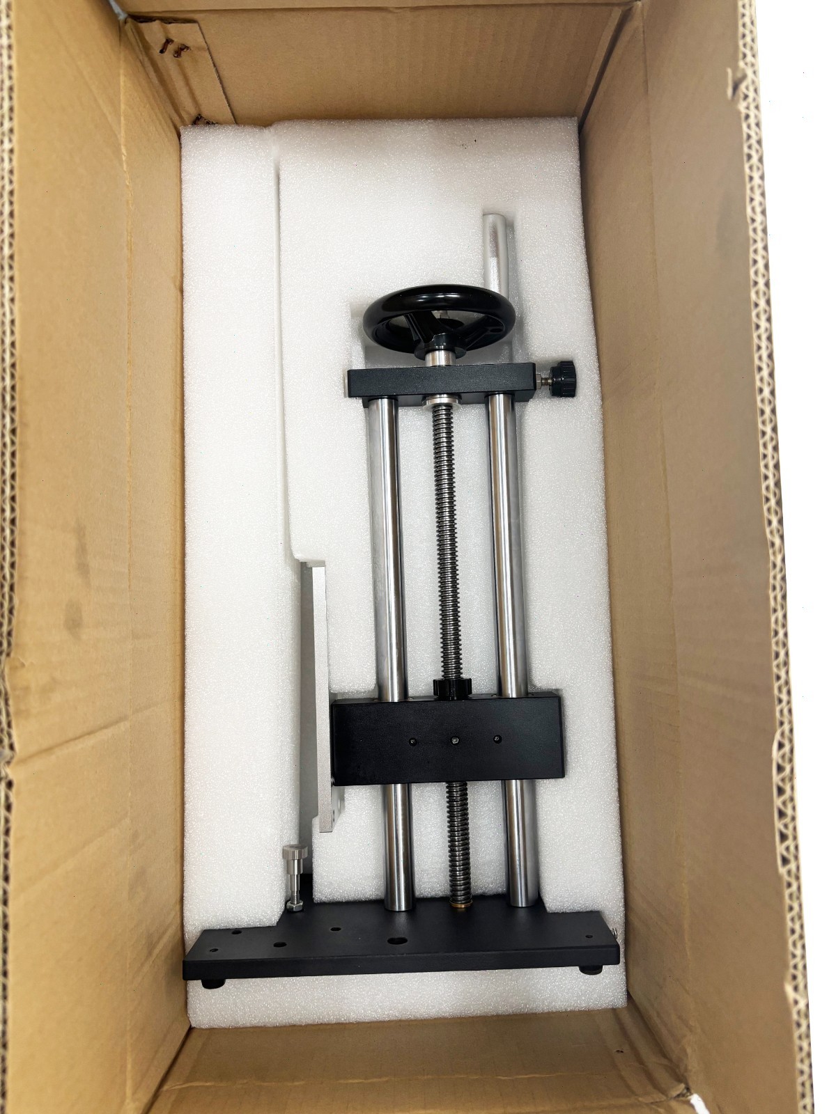Tablet Hardness Tester Machine with Precision ±0.5%FS (Range) + 1 Digital Peak