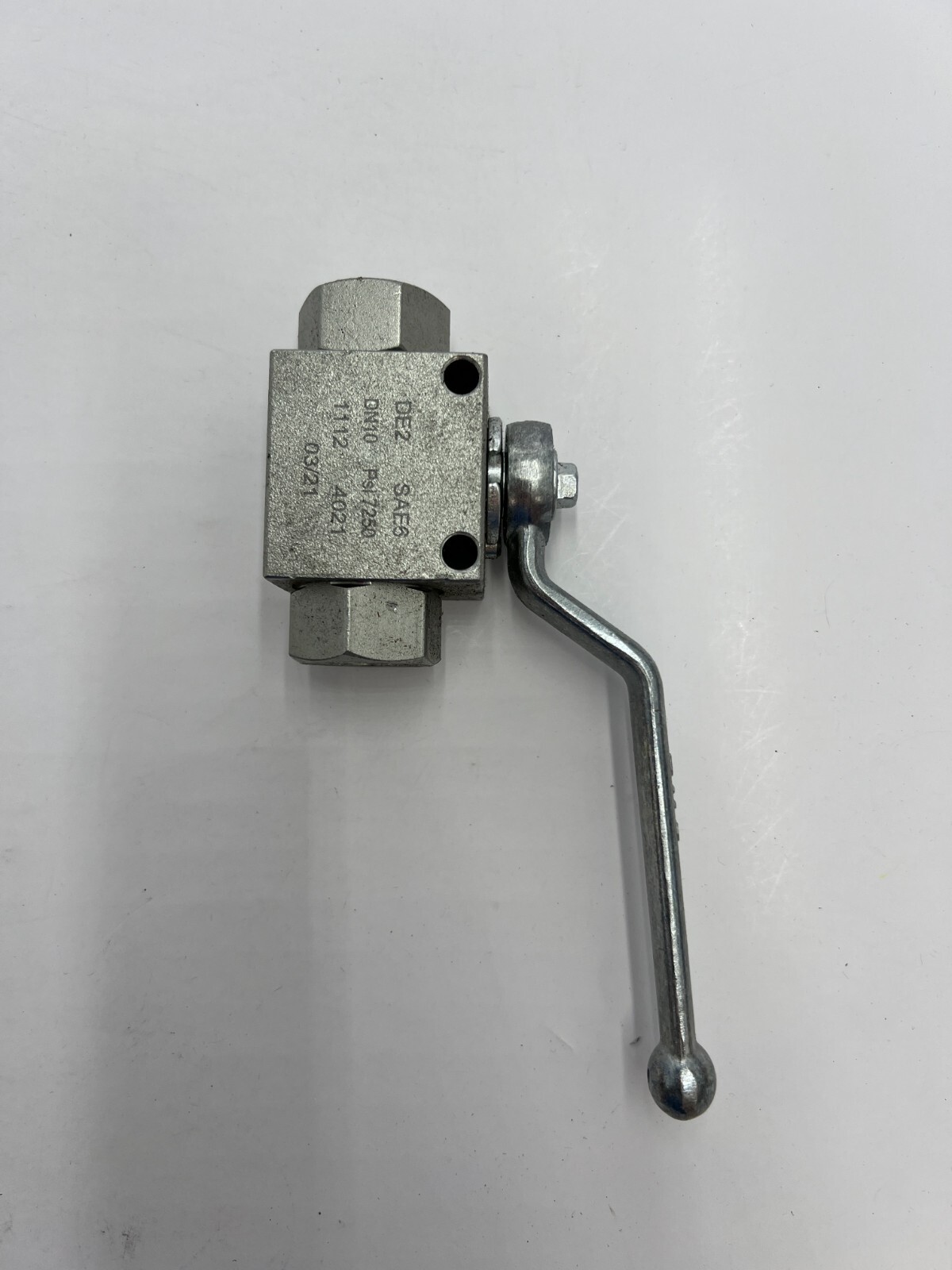 SAE 6 Carbon Steel Ball Valve Dynamic DN10 DE2 SAE6, 1112 4021, 7250 PSI
