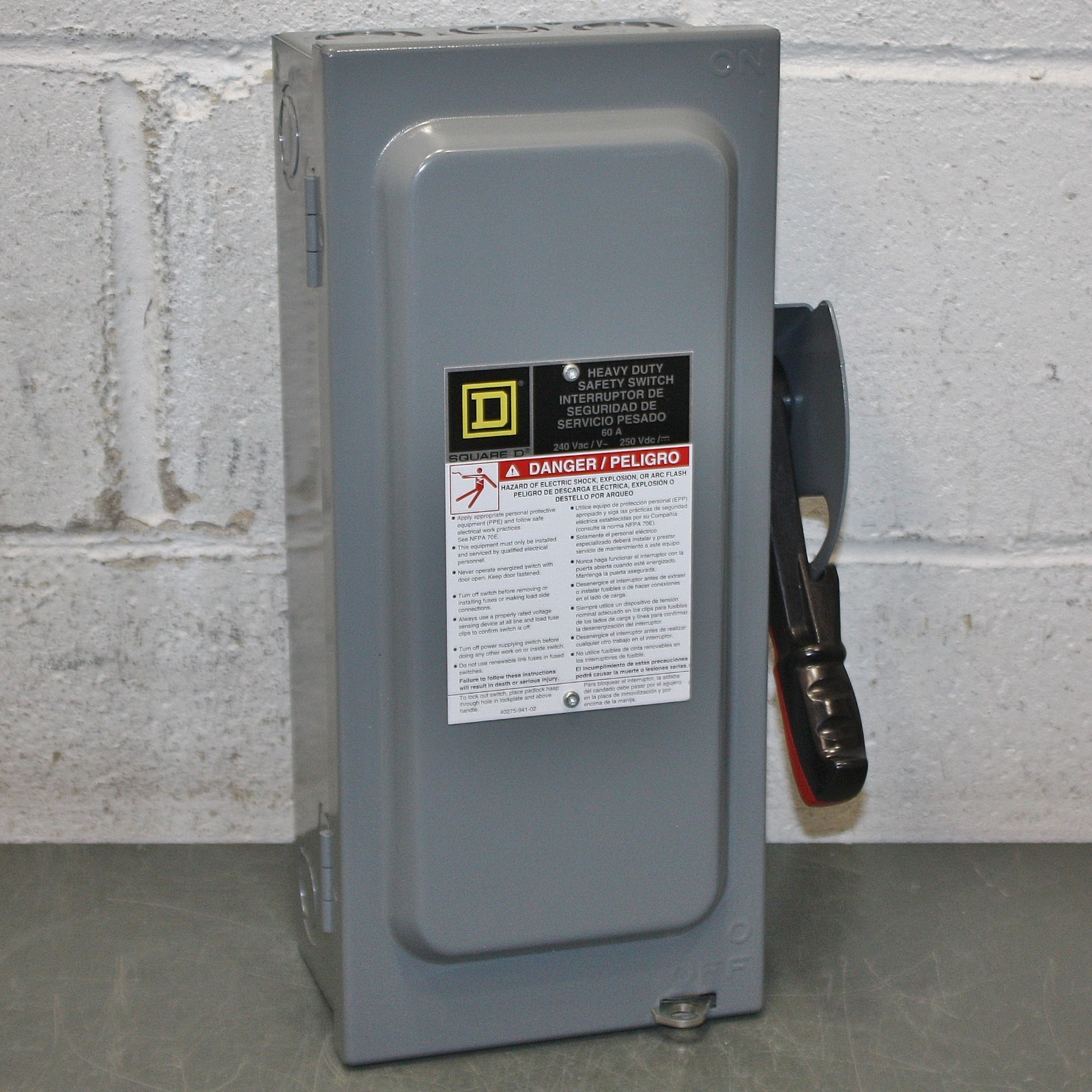 Square D Fusible Disconnect Safety Switch H322N, 240V AC, 3PH, 60A, Heavy Duty