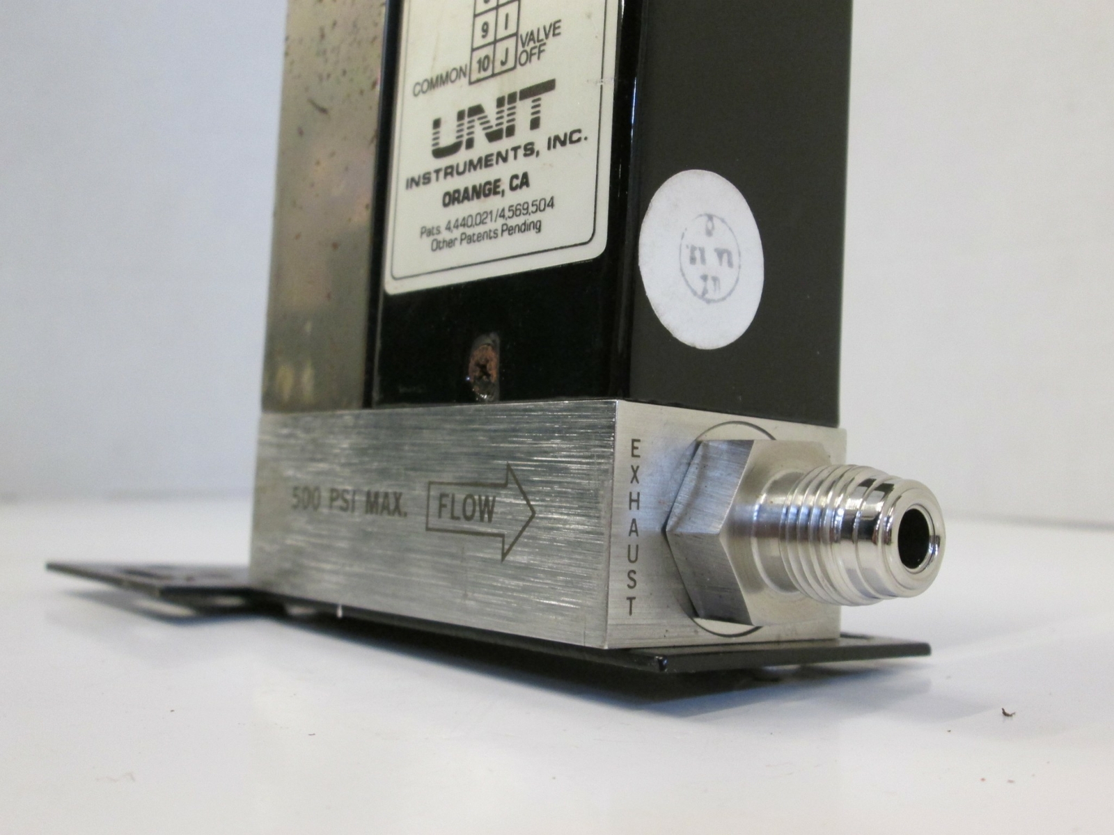 Unit UFC-1510A Mass Flow Controller MFC, AR, 15 SLM, 1/4″ Male